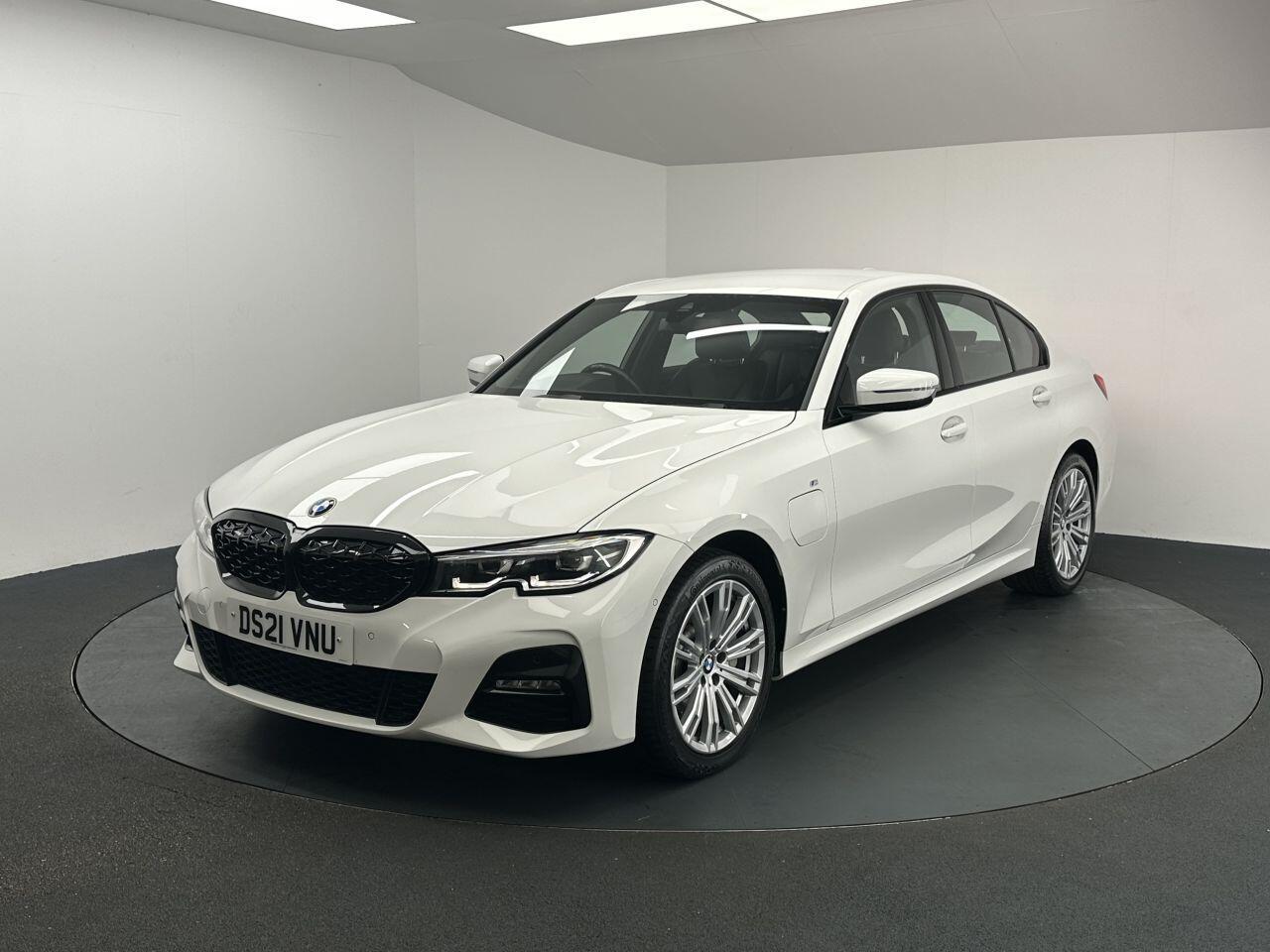 BMW 3 Series - Image 6