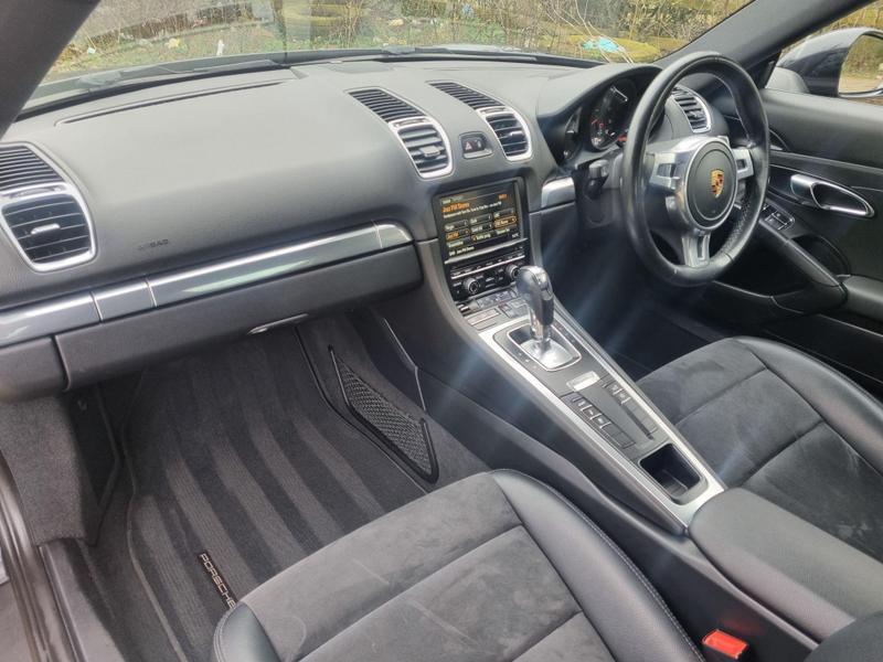 Porsche Cayman - Image 8