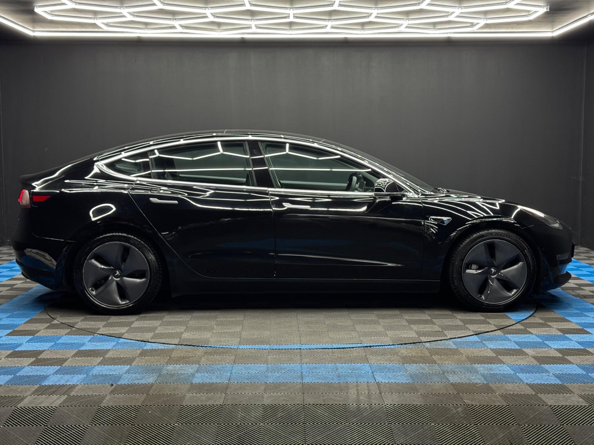 Tesla Model 3 - Image 4