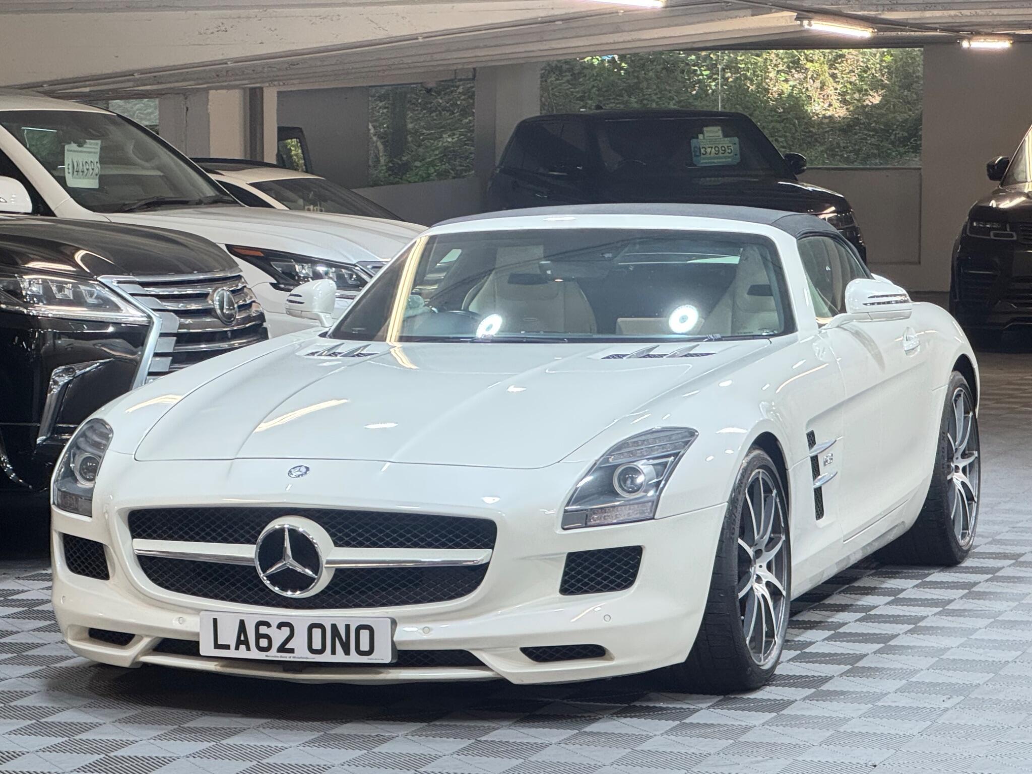 Mercedes SLS - Image 16