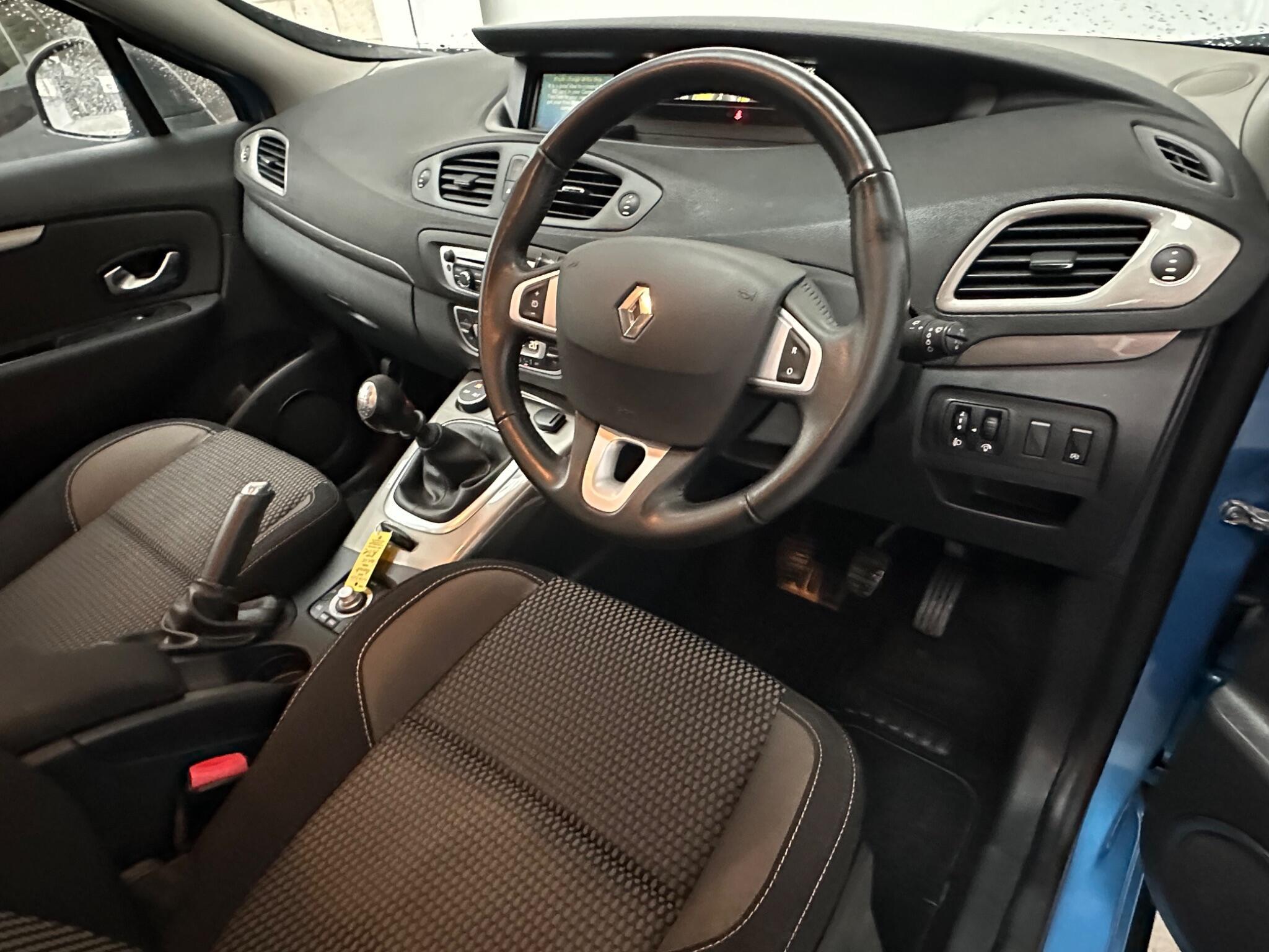 Renault Scenic Xmod - Image 3