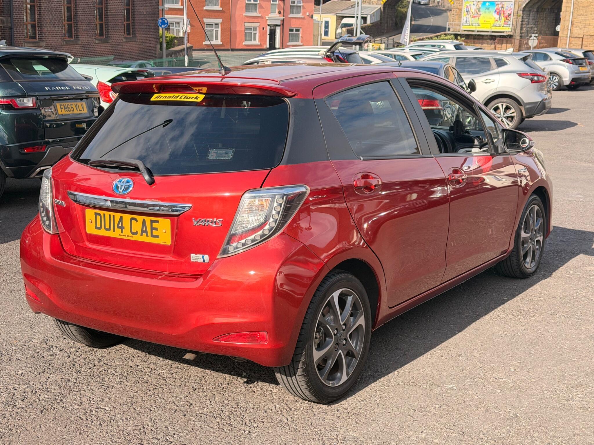 Toyota Yaris - Image 7