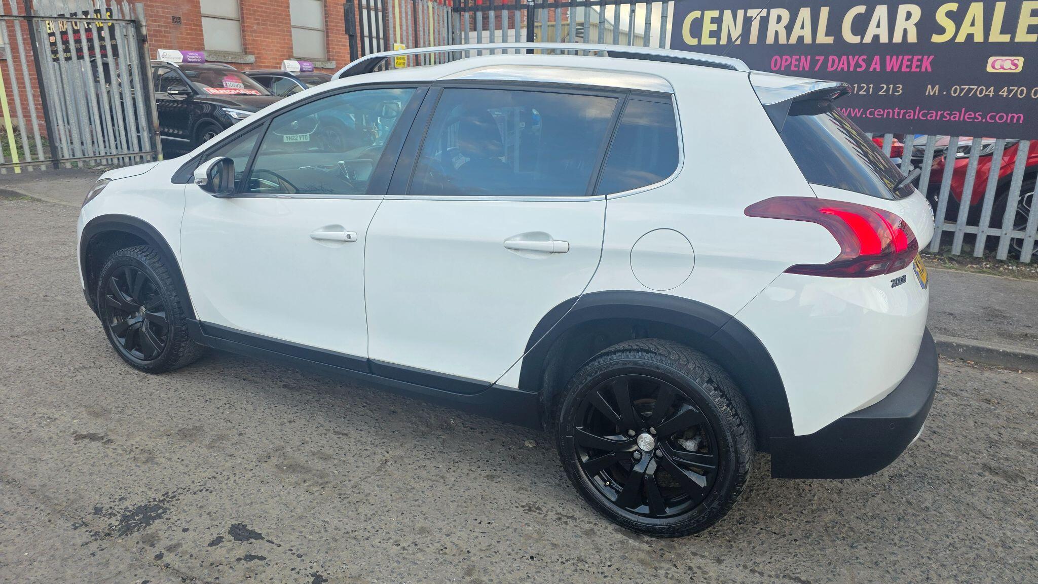 Peugeot 2008 - Image 18