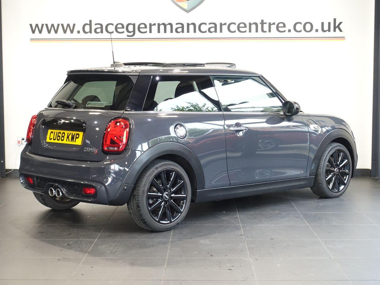 MINI Hatch - Image 7