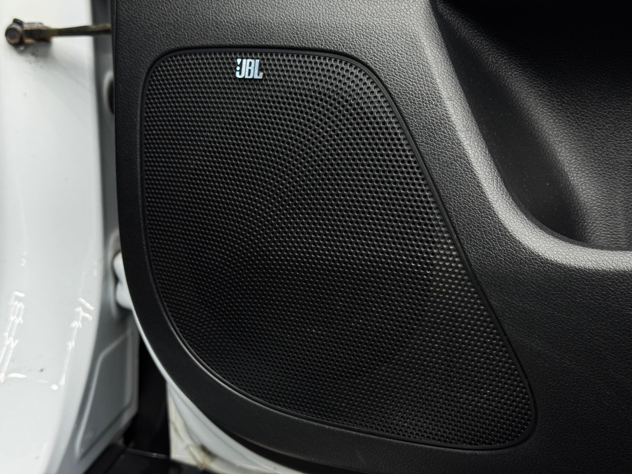 Kia Sportage - Image 39