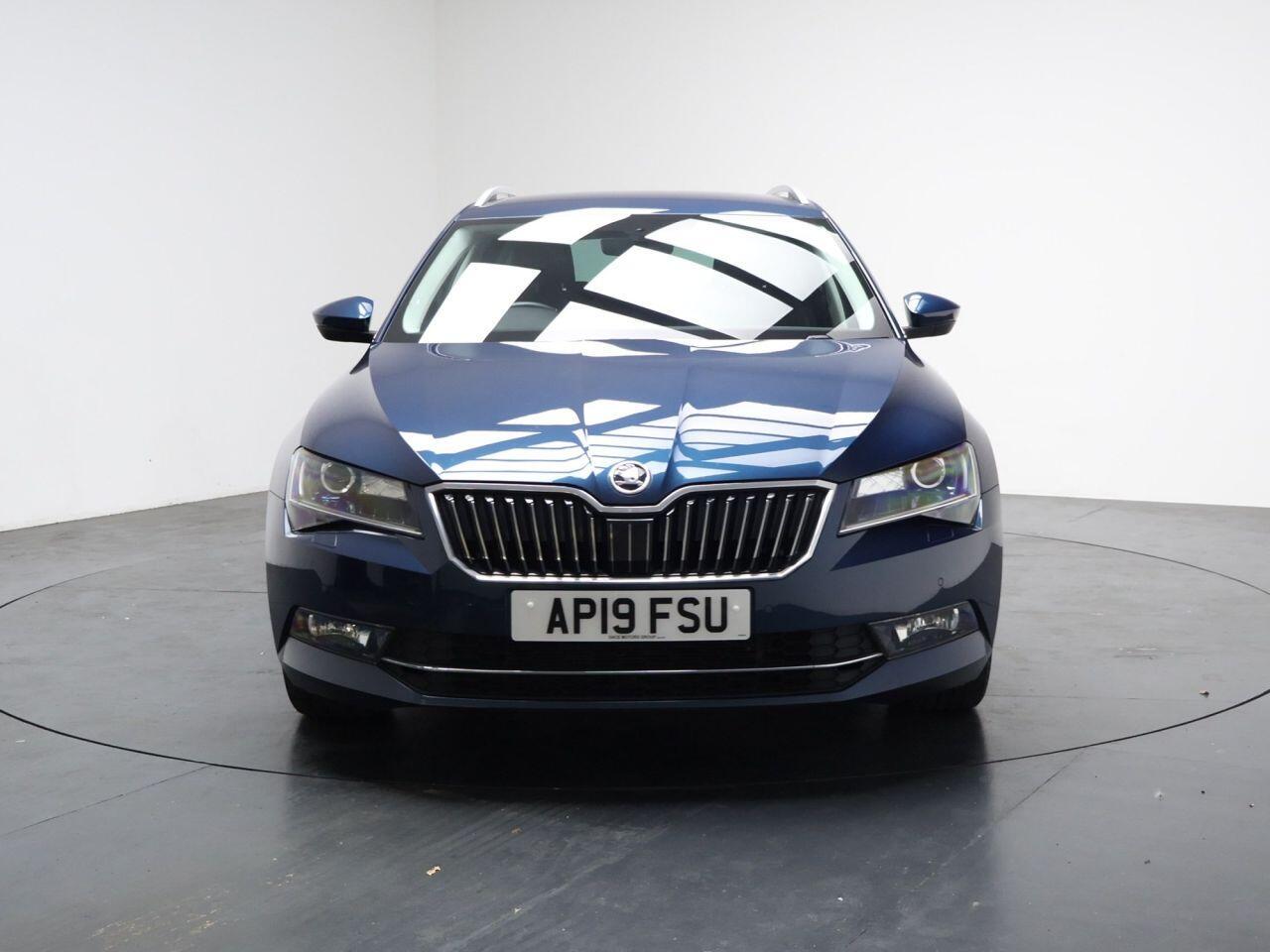 Skoda Superb - Image 2