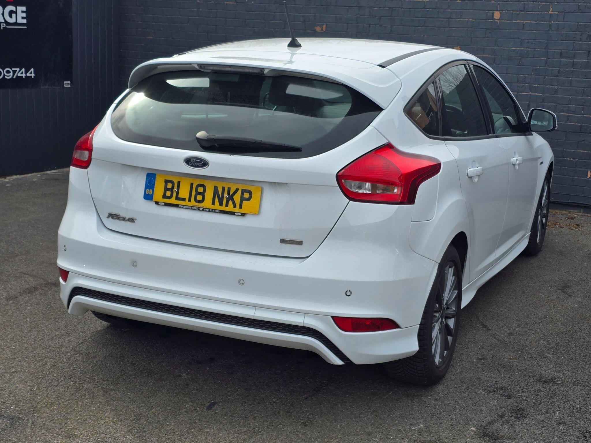 Ford Focus - Image 5