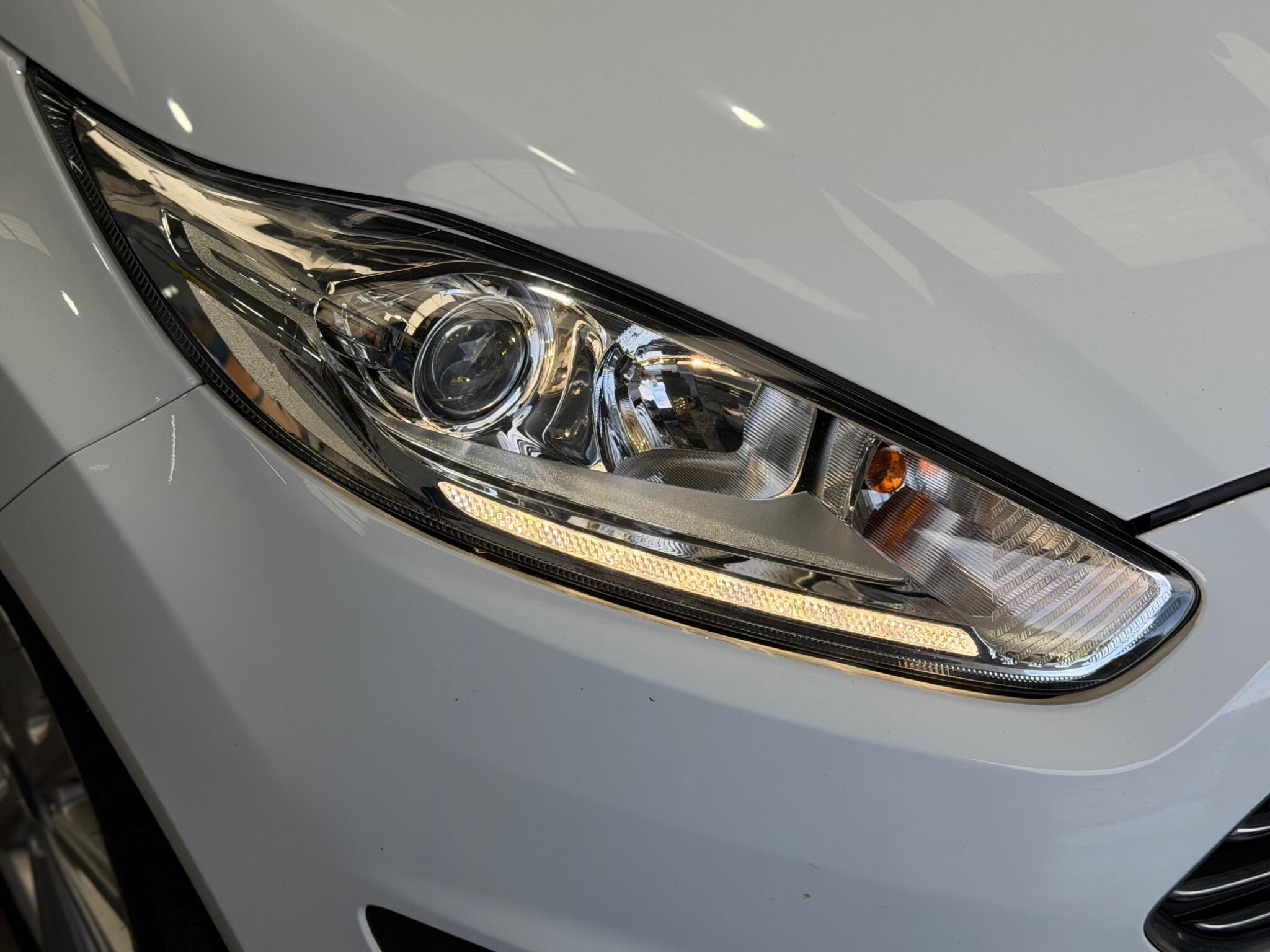 Ford Fiesta - Image 7