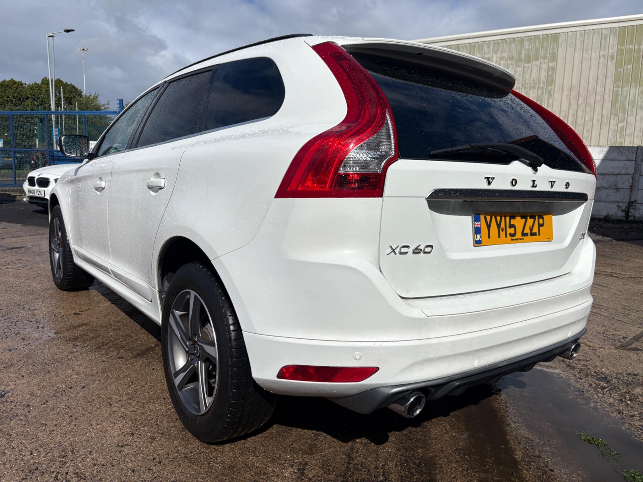Volvo XC60 - Image 12