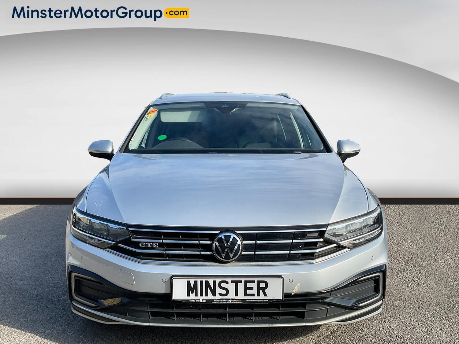 Volkswagen Passat - Image 5