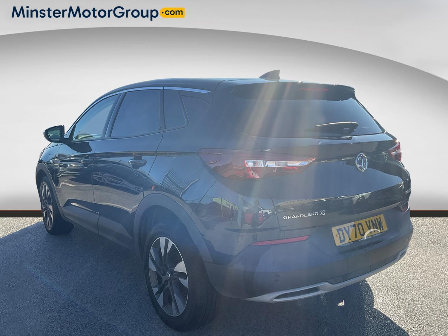 Vauxhall Grandland X - Image 4