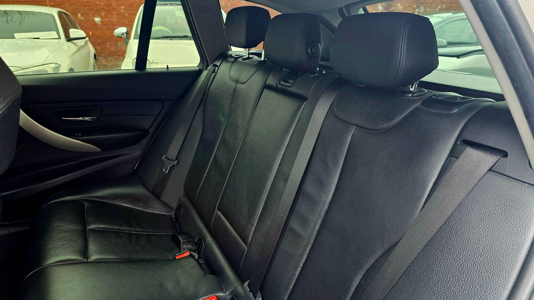 BMW 3 Series - Image 17