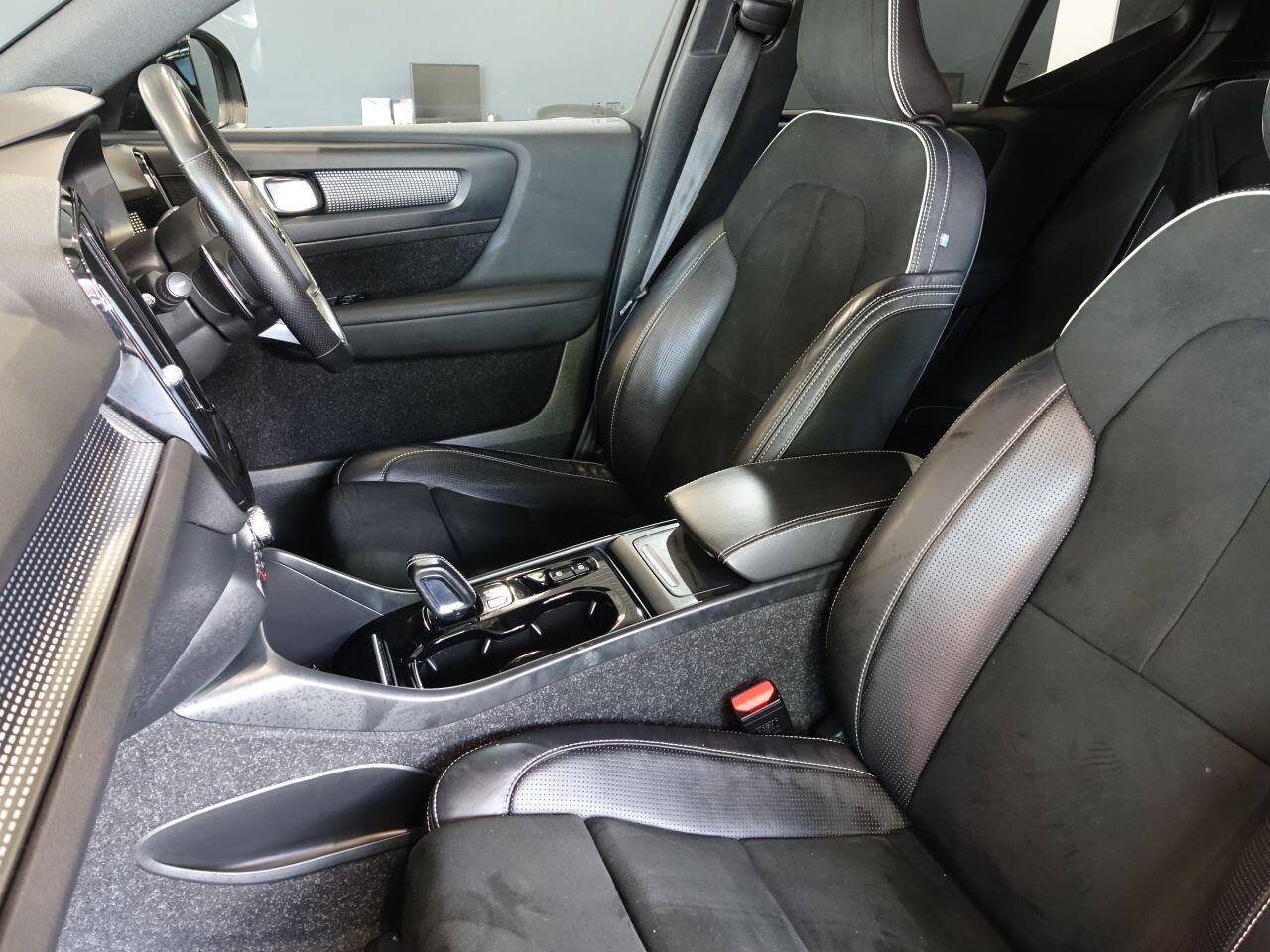 Volvo XC40 - Image 12