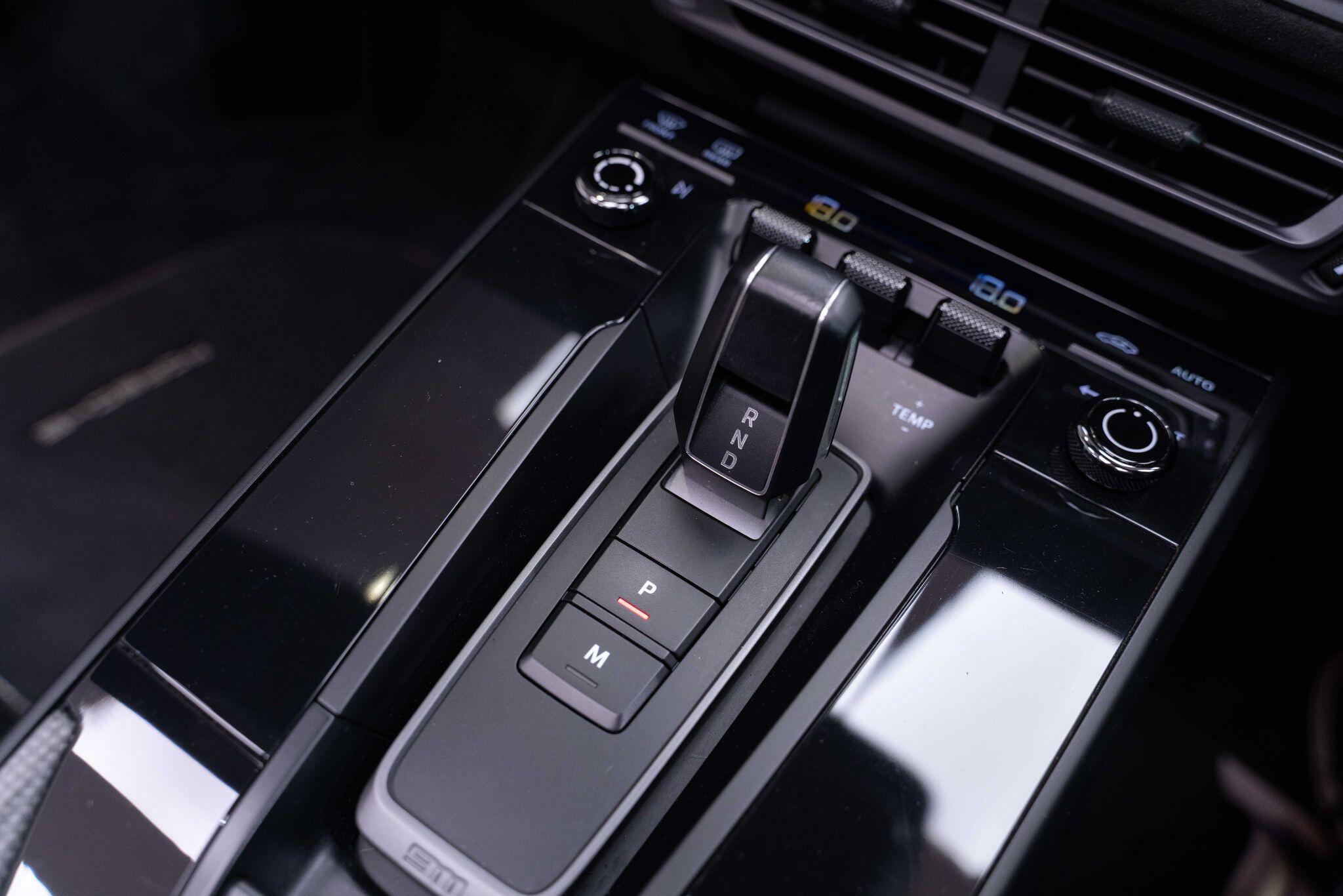 Porsche 911 - Image 8