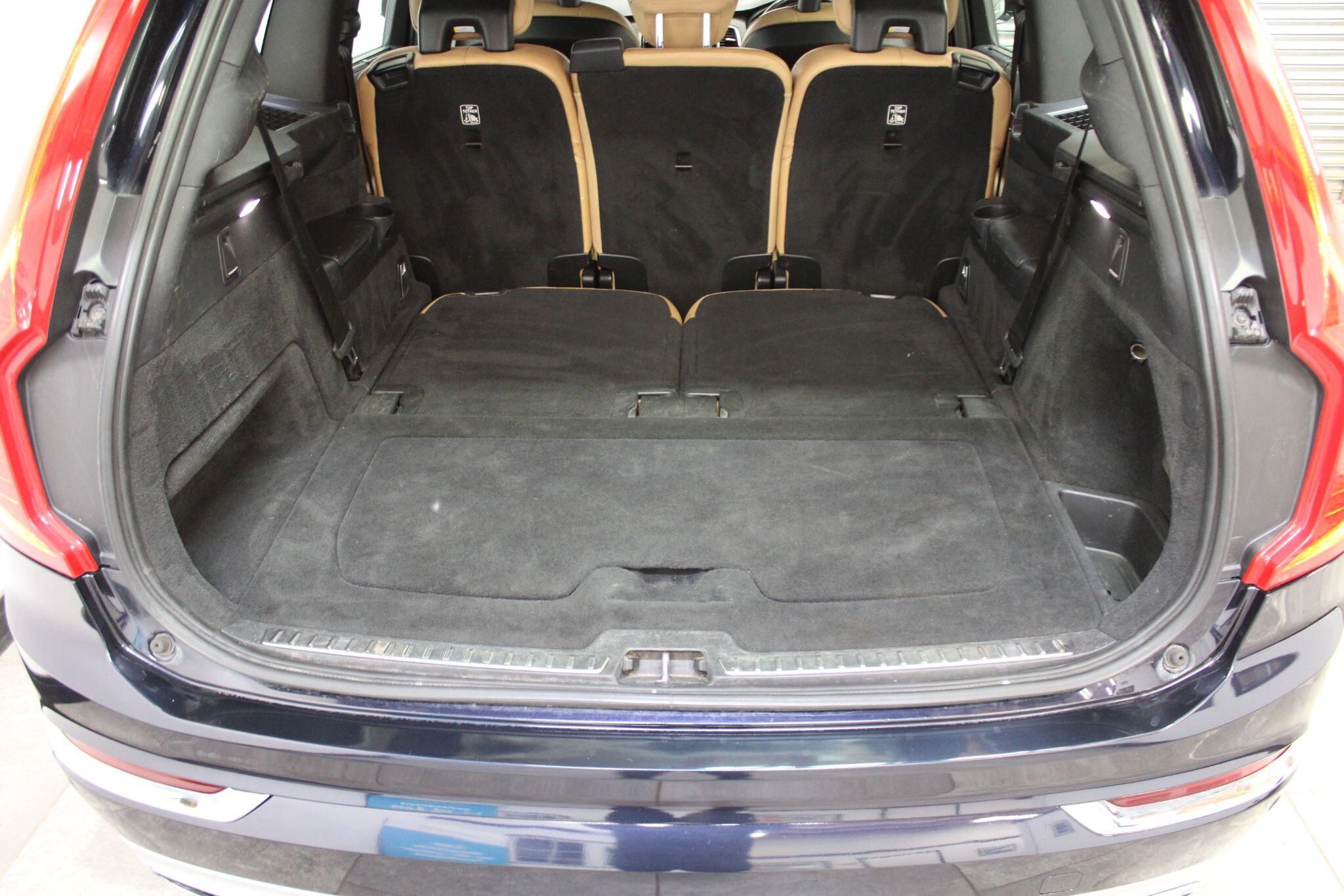 Volvo XC90 - Image 55
