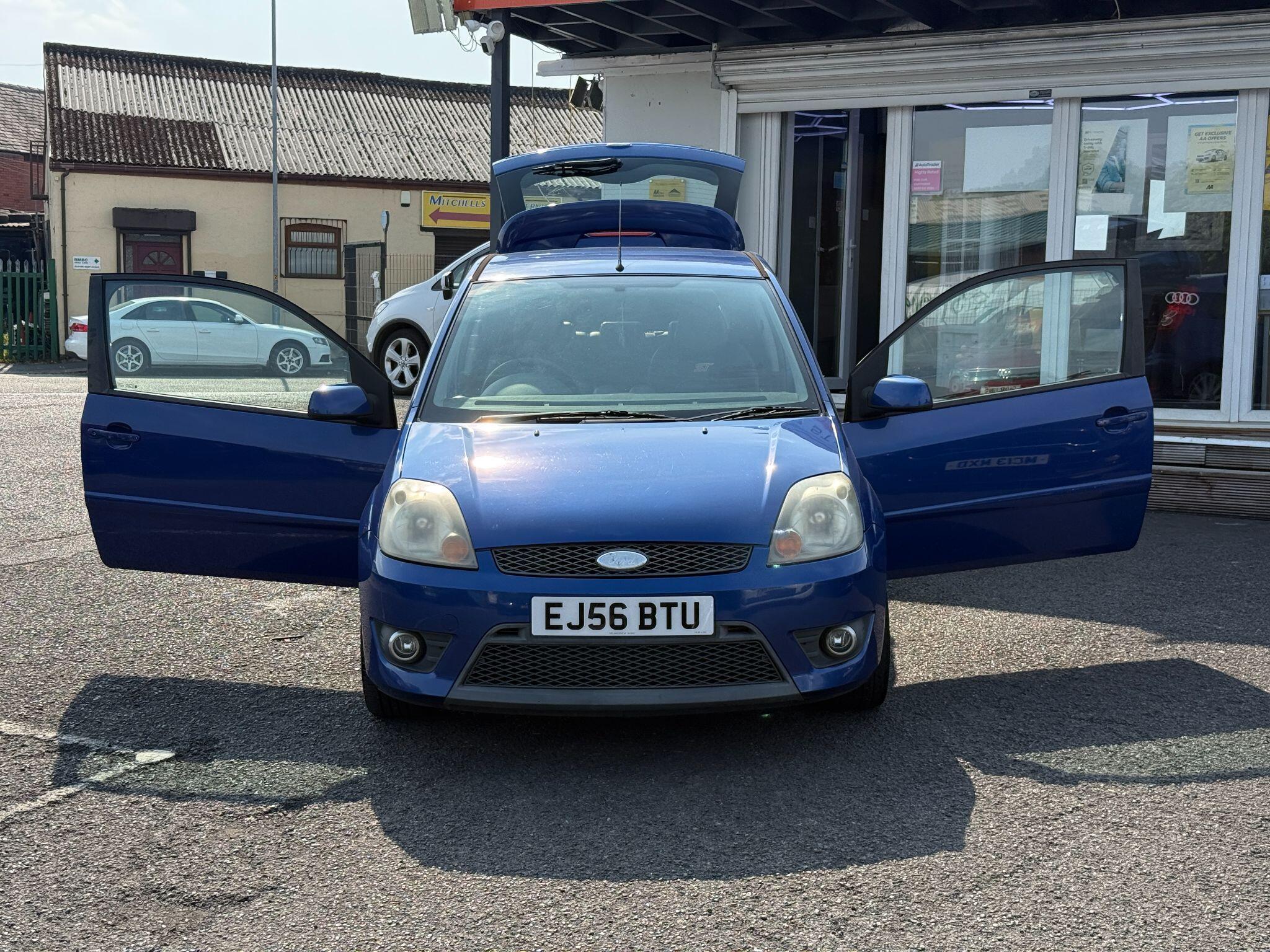 Ford Fiesta - Image 20