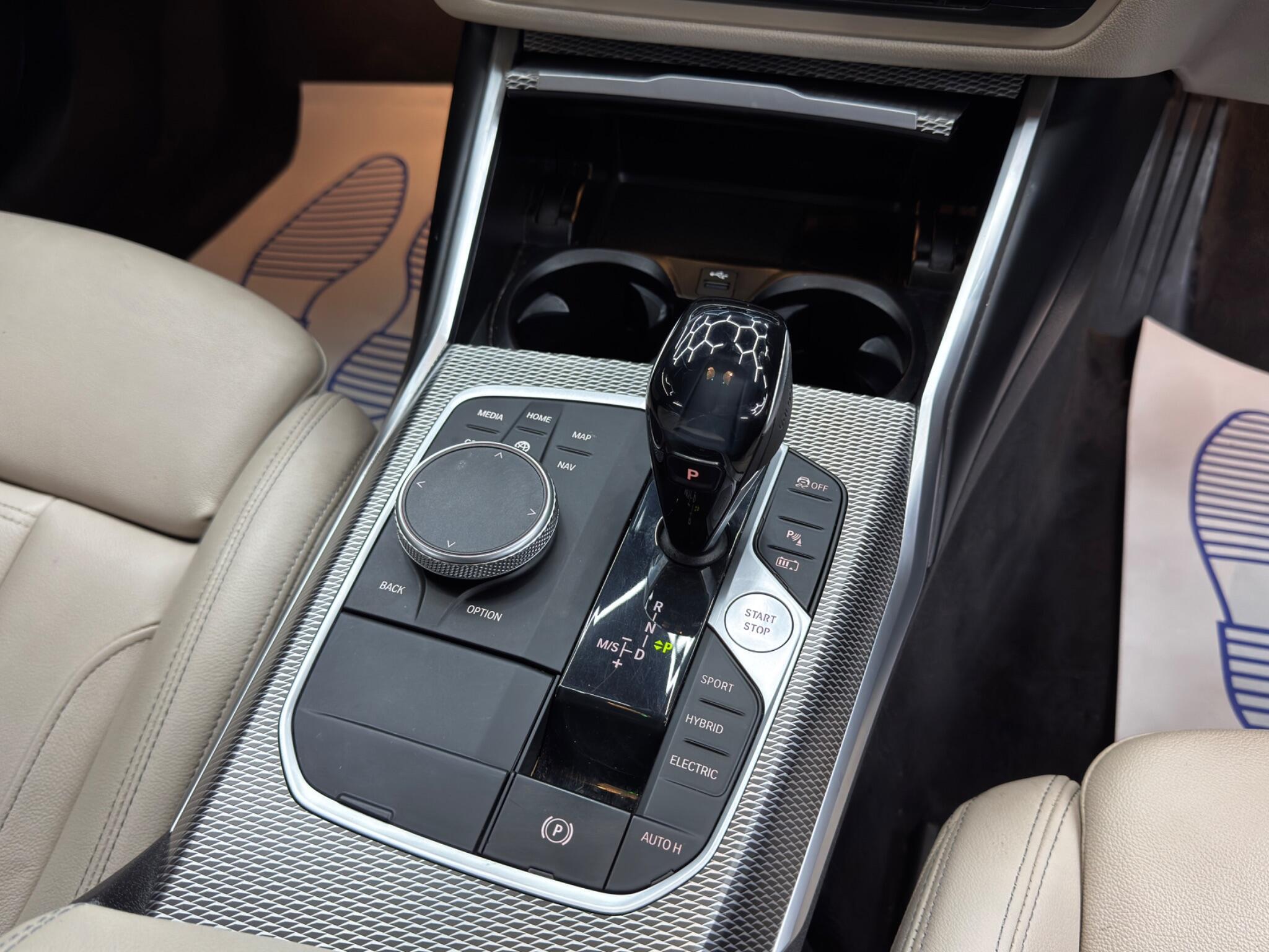 BMW 3 Series - Image 26