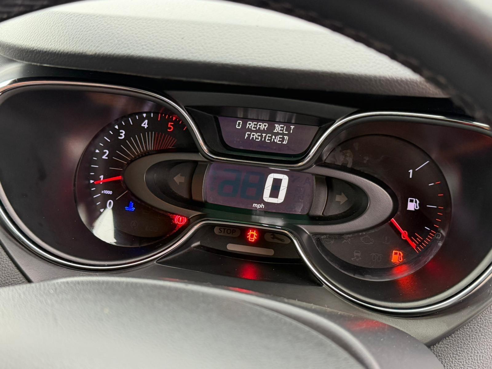 Renault Captur - Image 29
