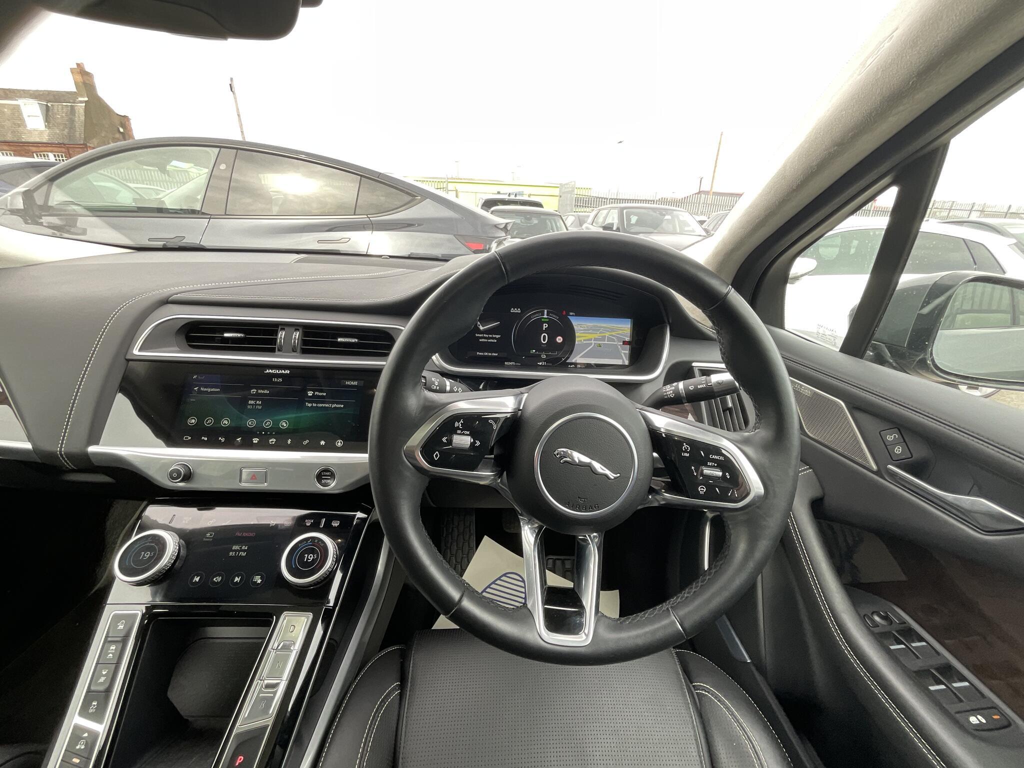Jaguar I-Pace - Image 6