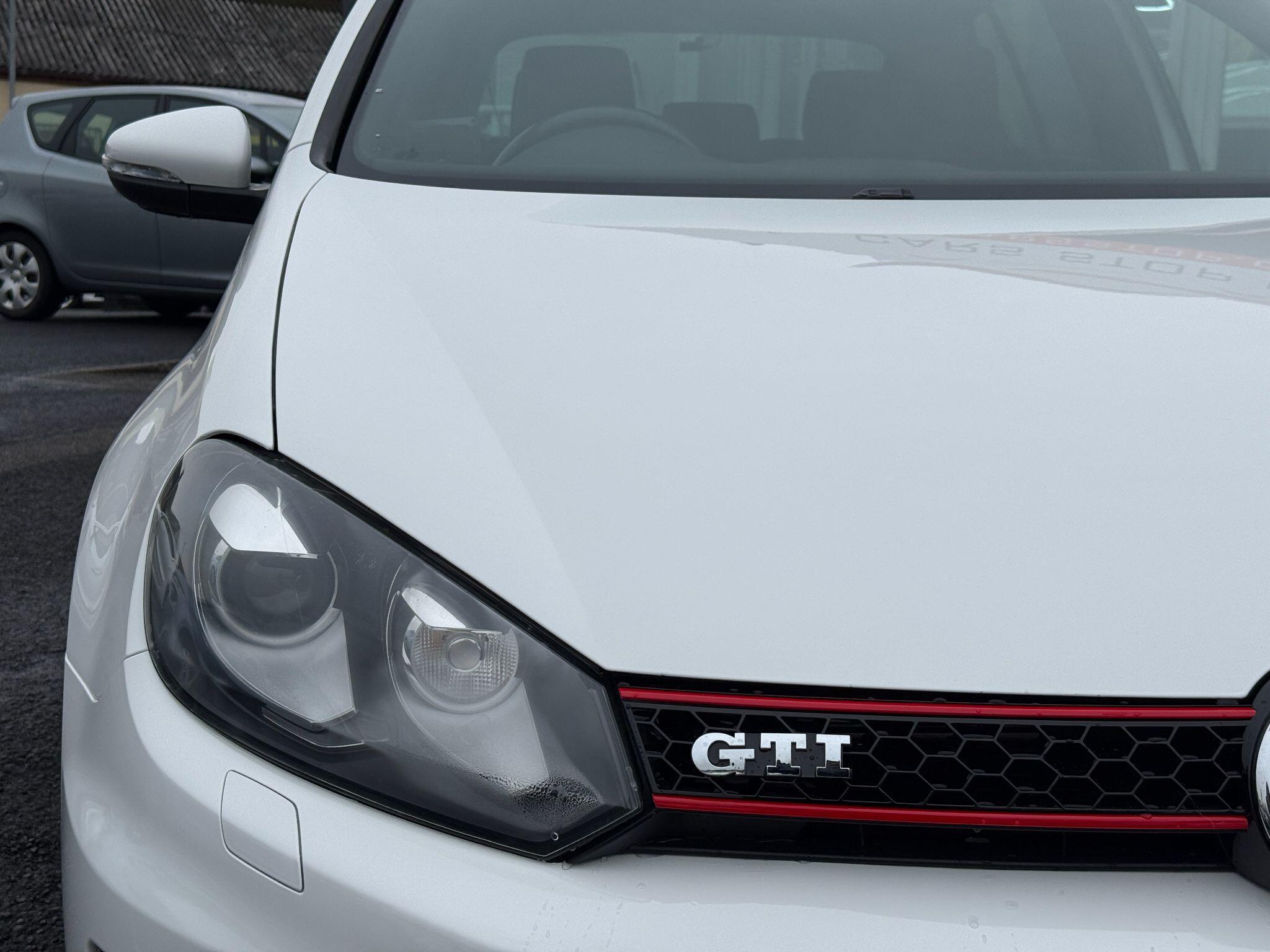 Volkswagen Golf - Image 16