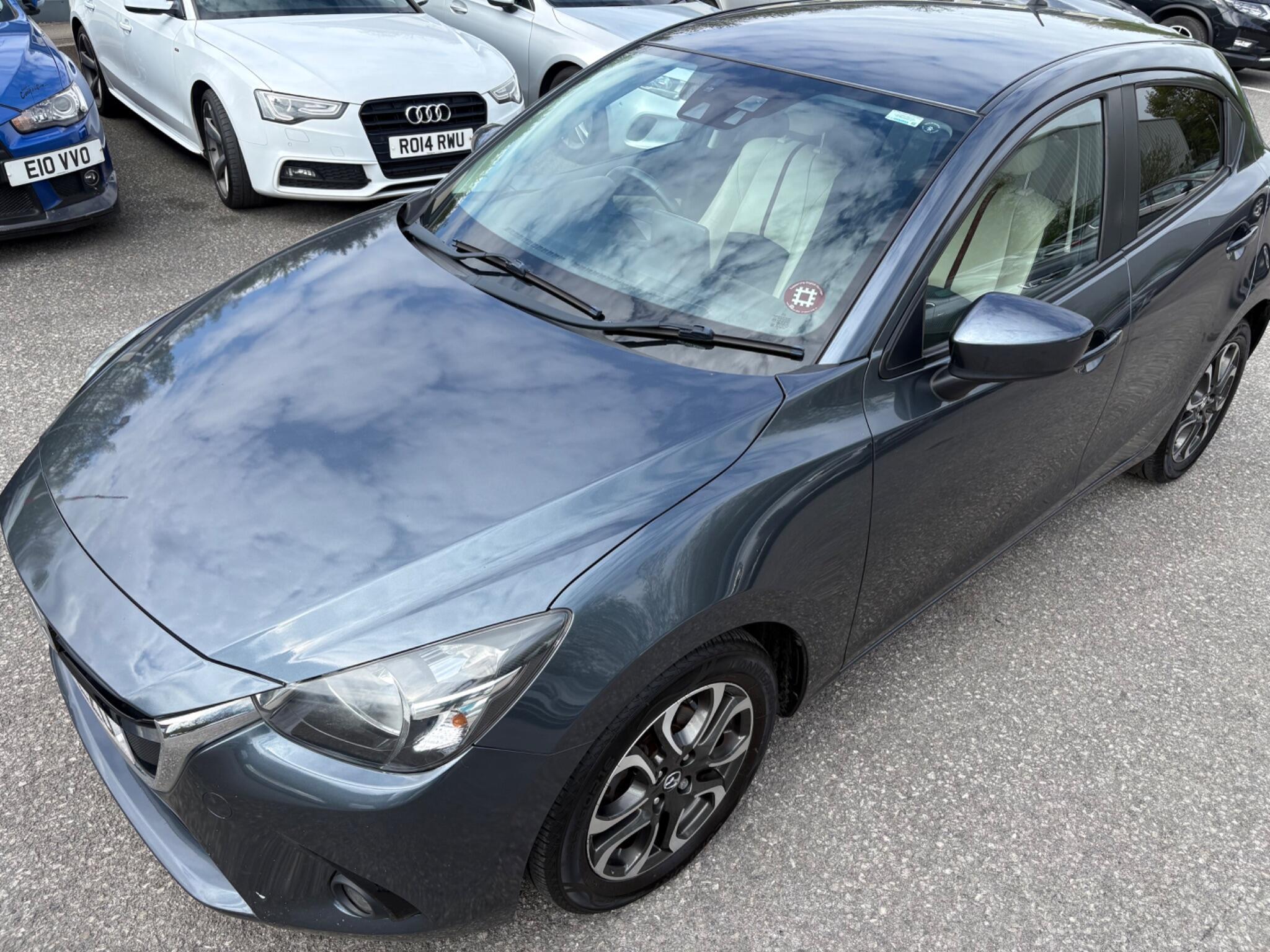 Mazda MAZDA2 - Image 8