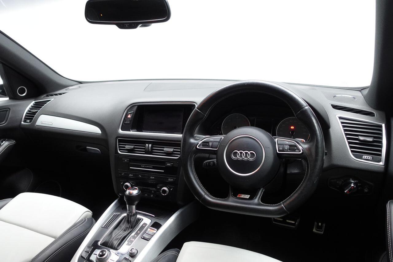 Audi SQ5 - Image 15