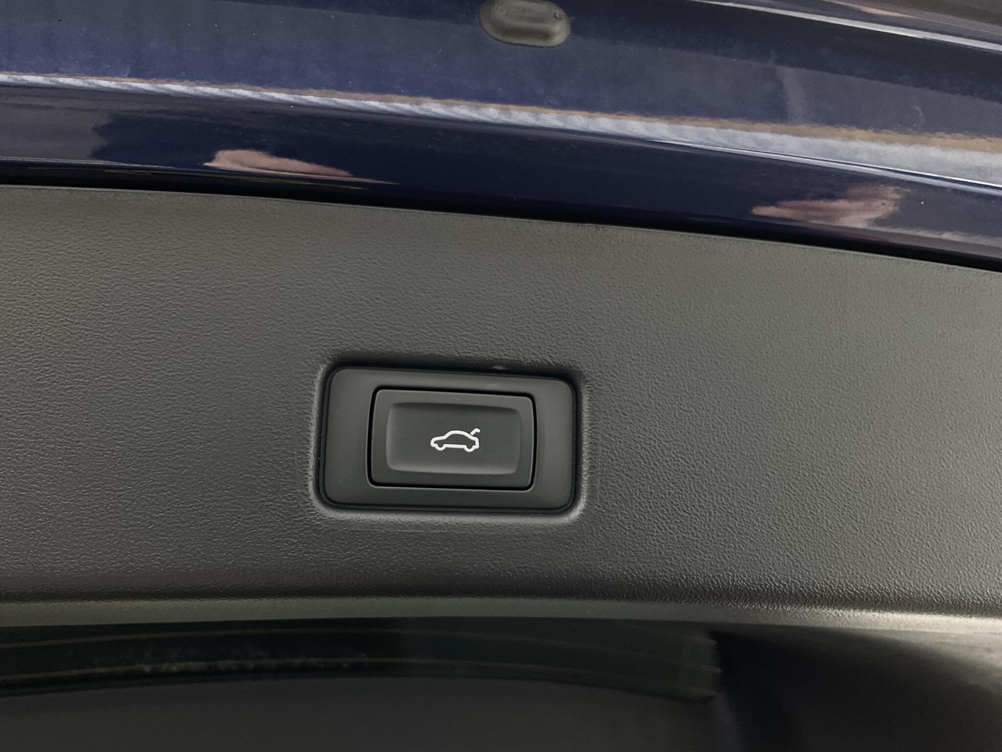 Audi Q4 E-Tron - Image 16