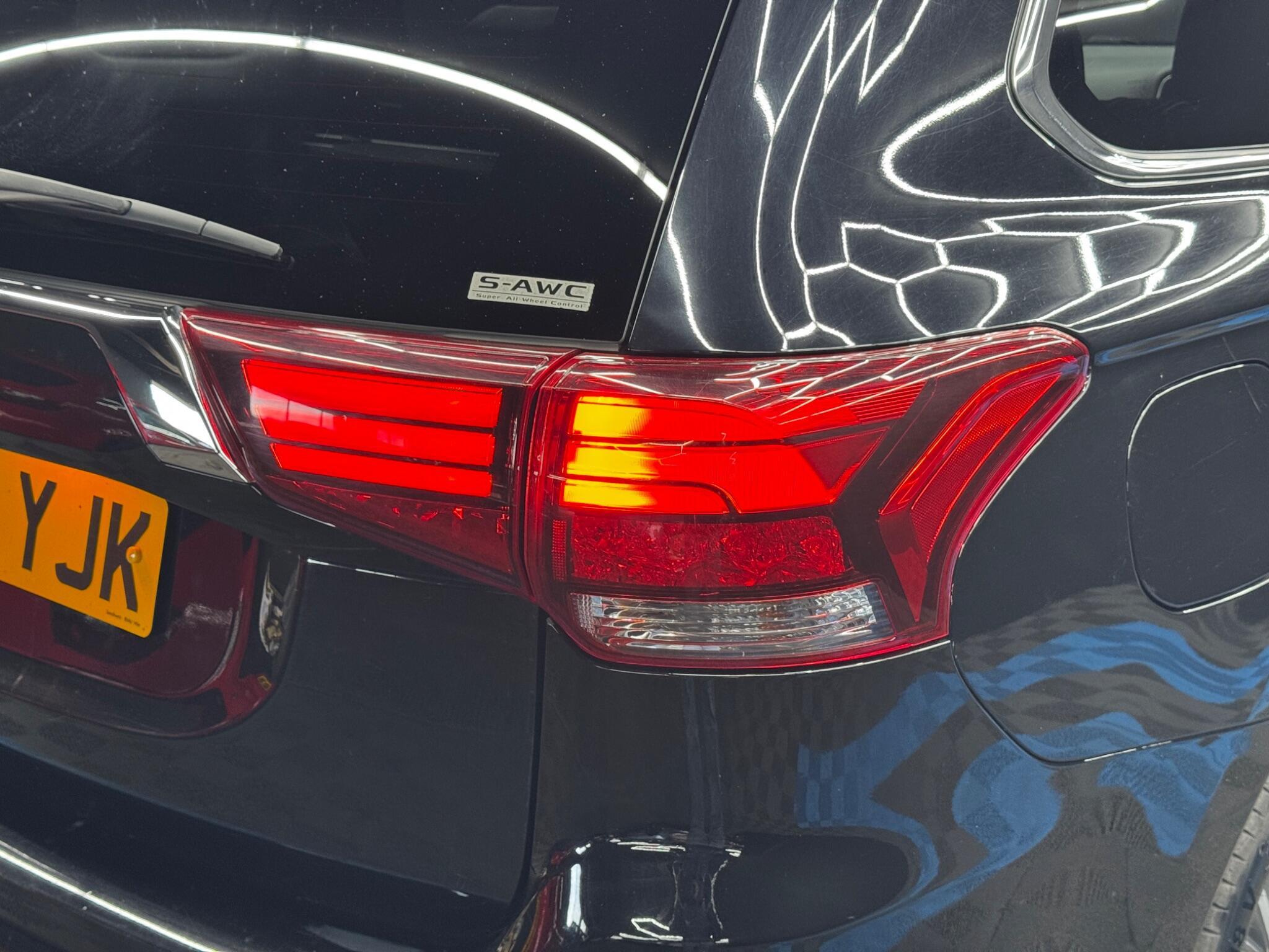 Mitsubishi Outlander - Image 44