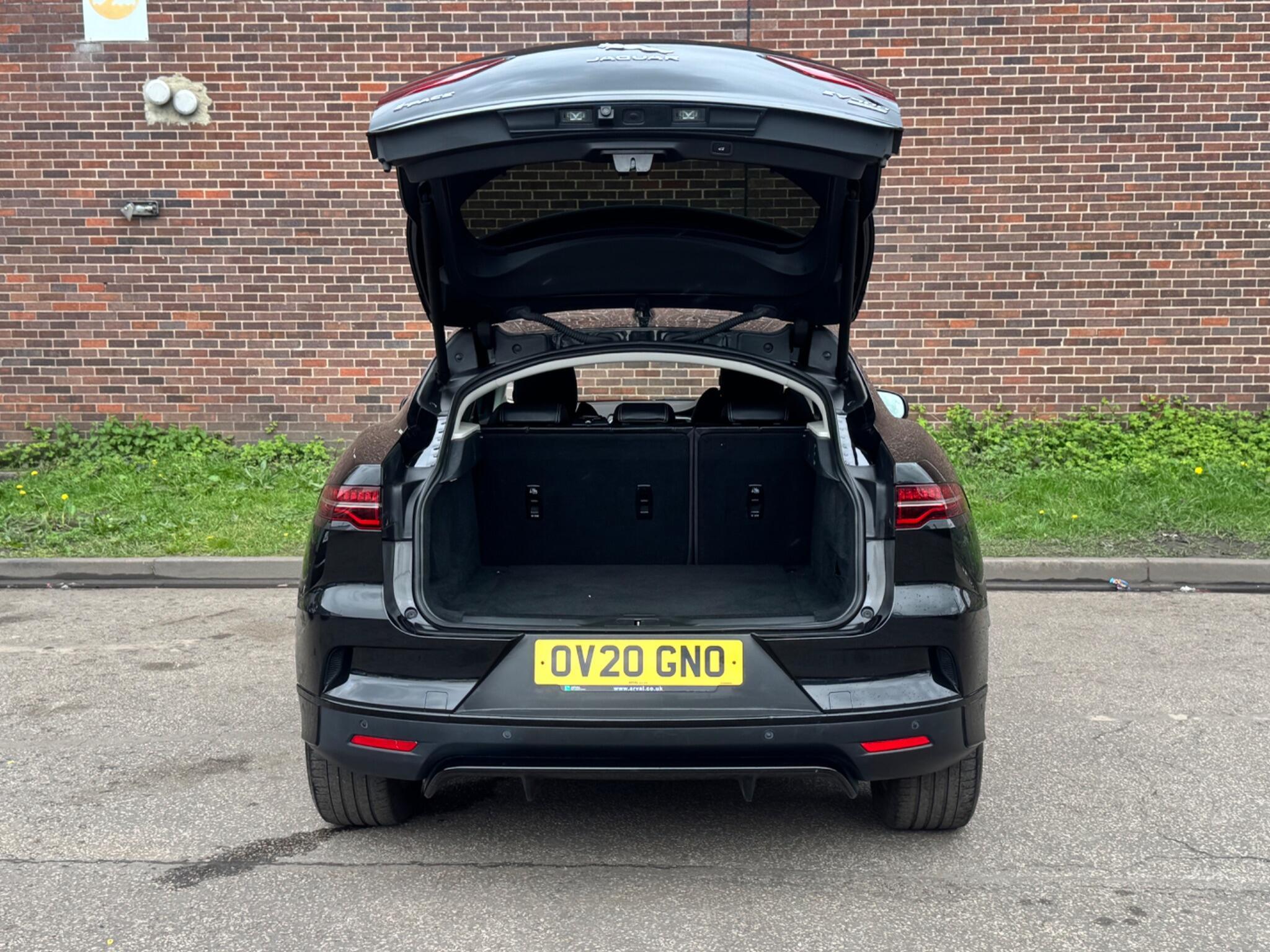 Jaguar I-Pace - Image 23