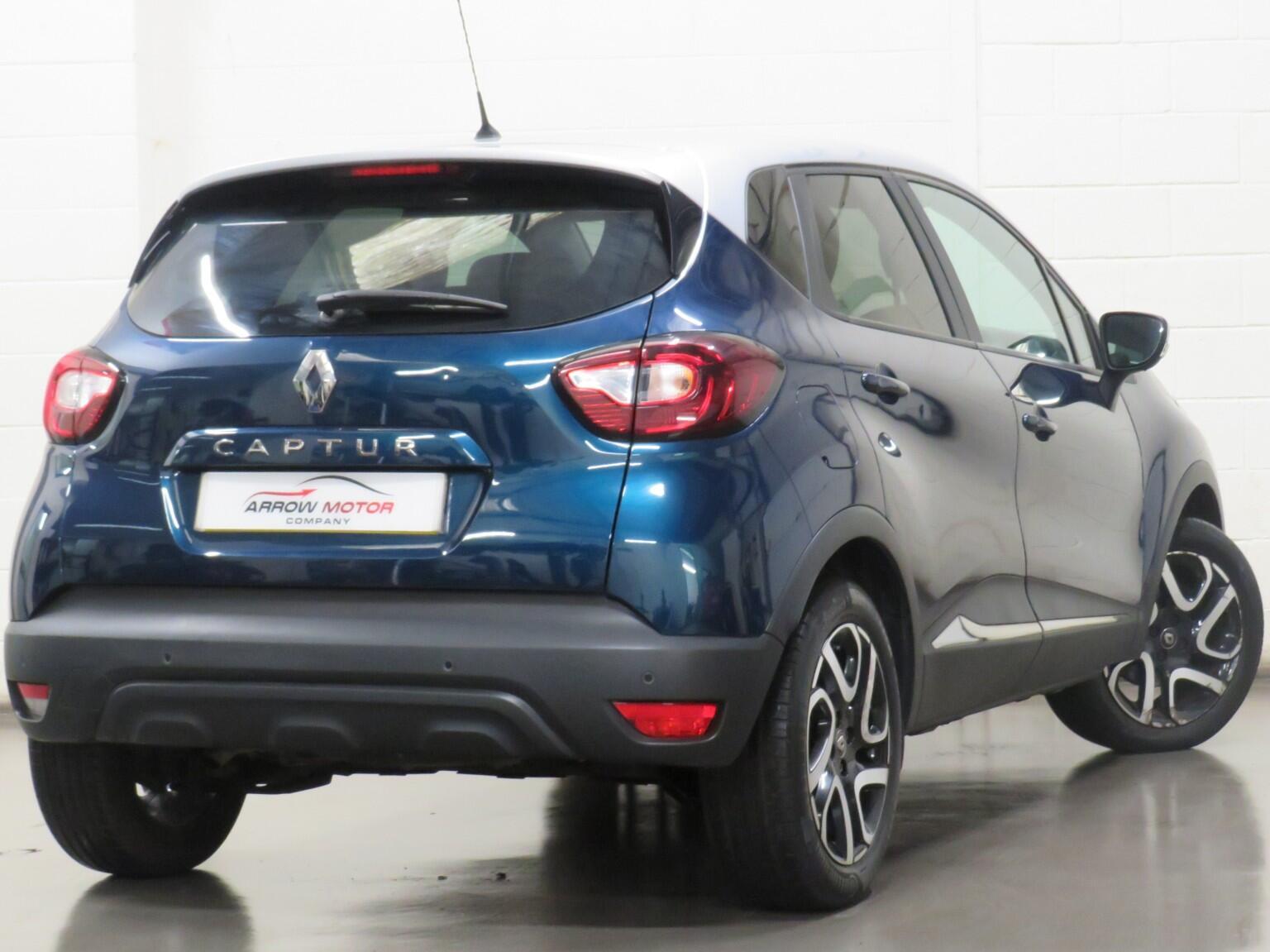 Renault Captur - Image 3