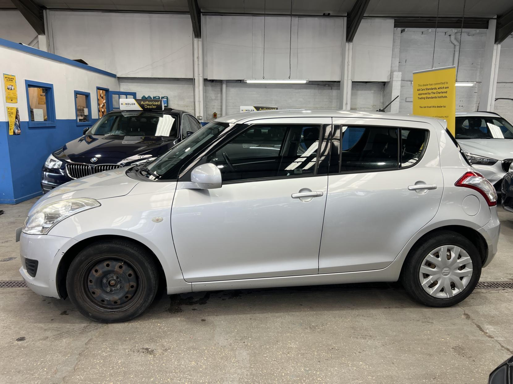 Suzuki Swift - Image 4
