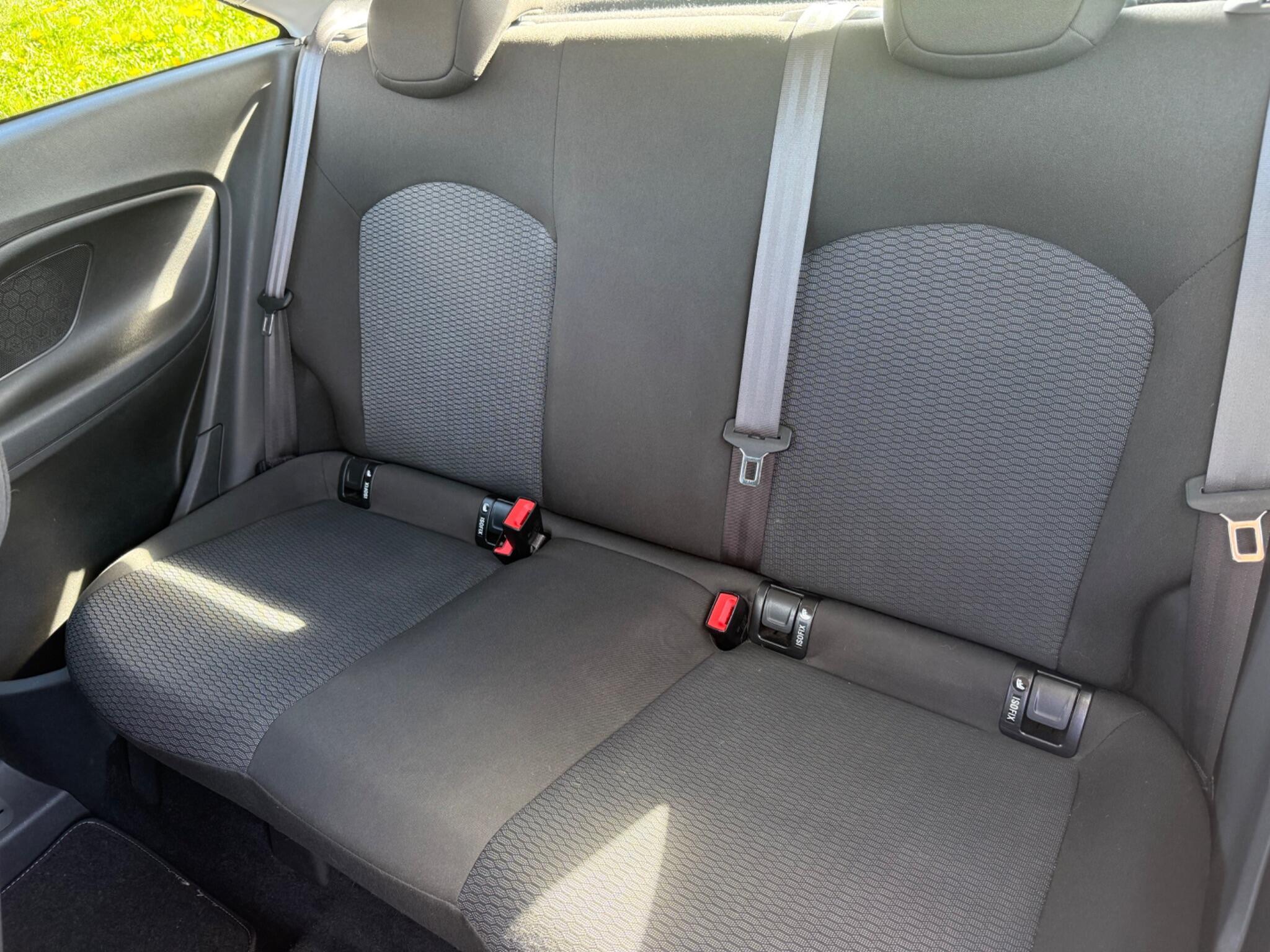 Vauxhall Corsa - Image 9