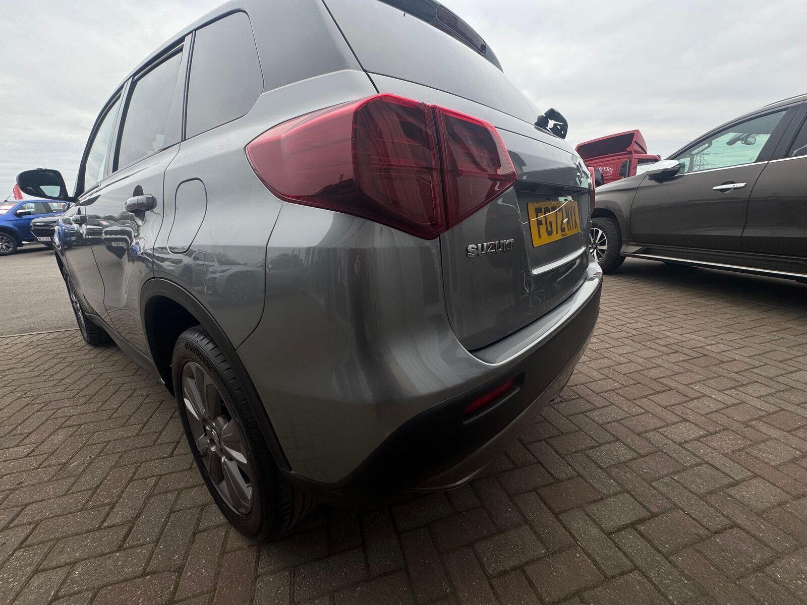 Suzuki Vitara - Image 8