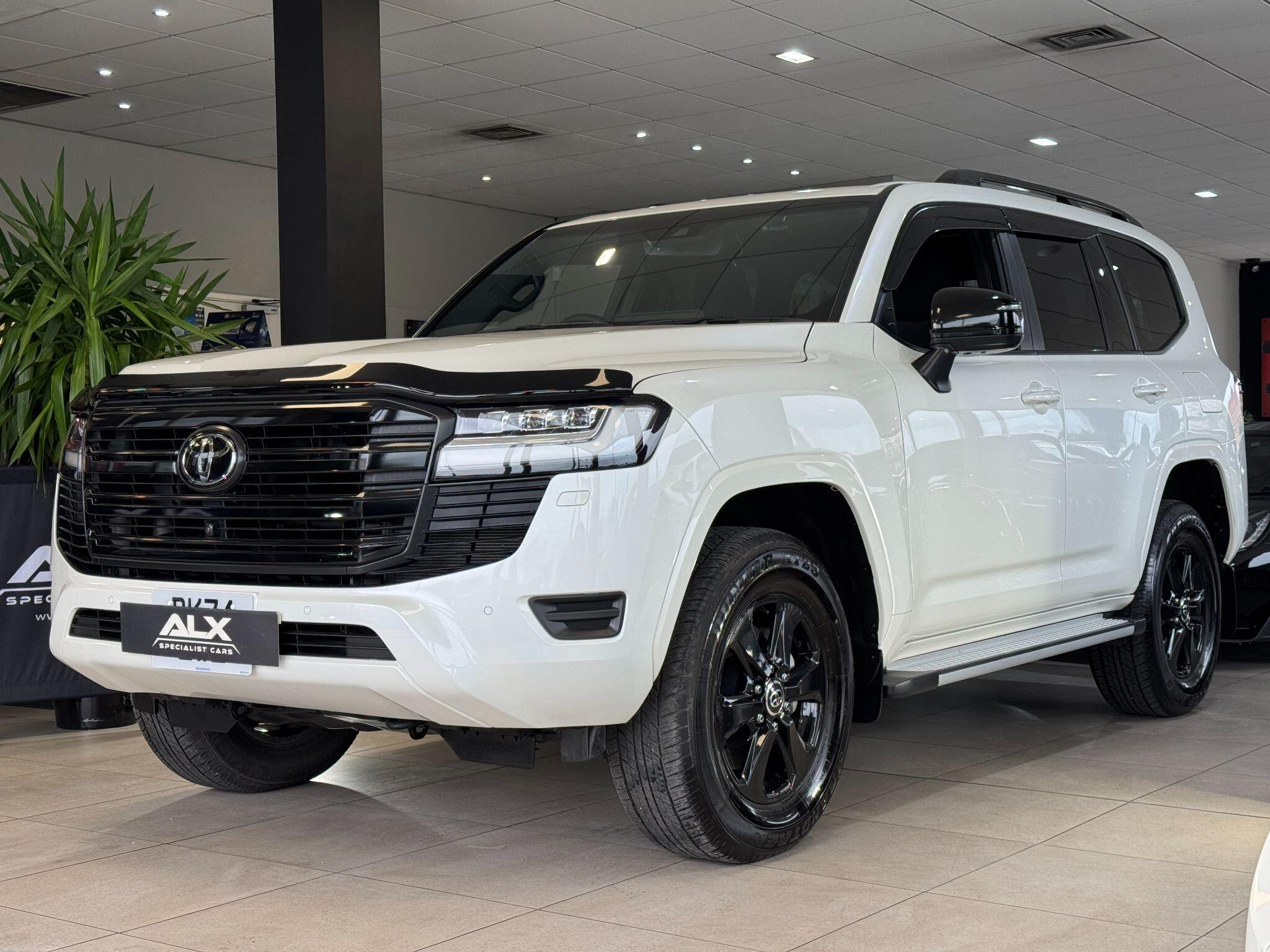 Toyota Land Cruiser - Image 14