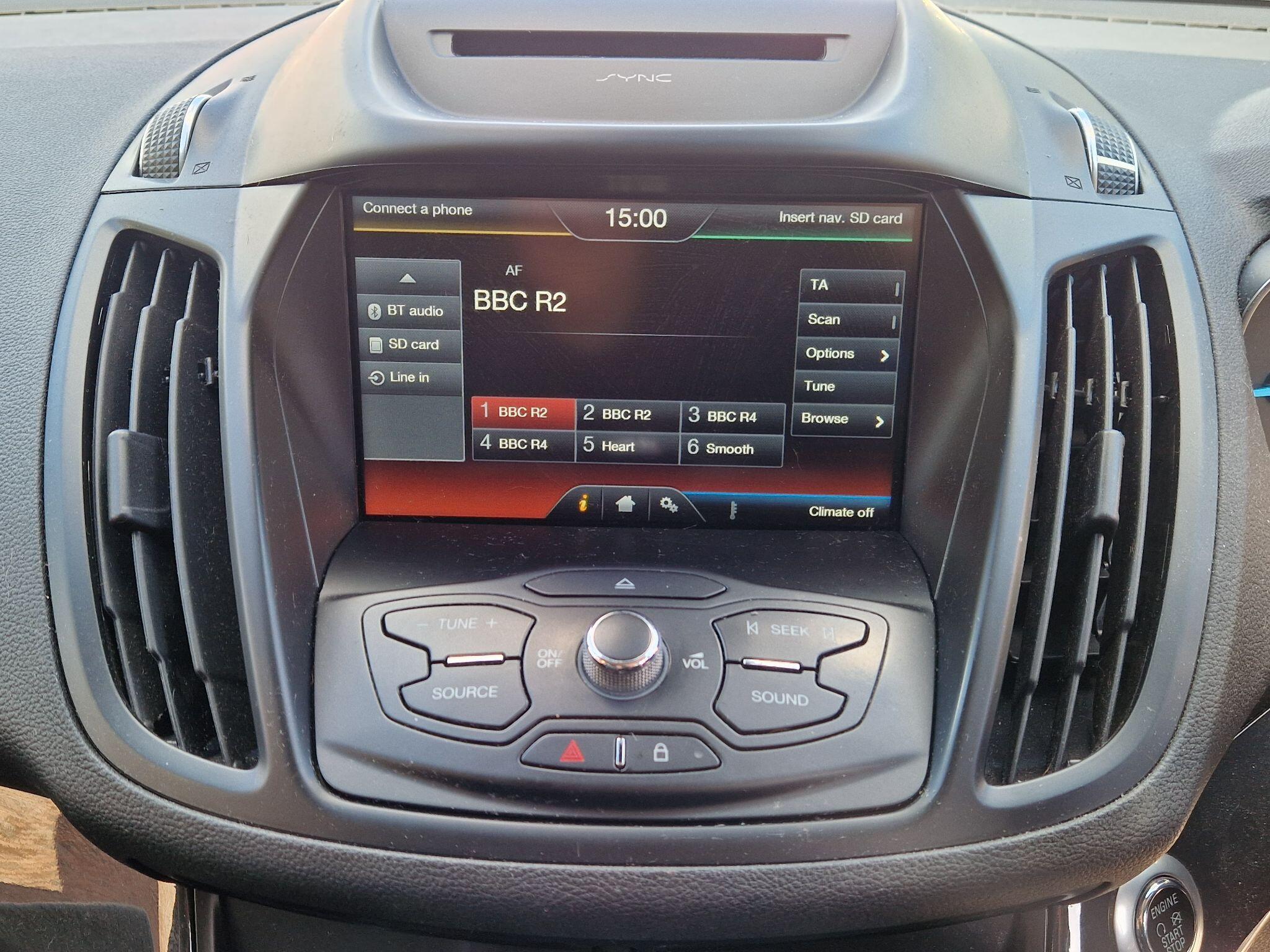 Ford Kuga - Image 27