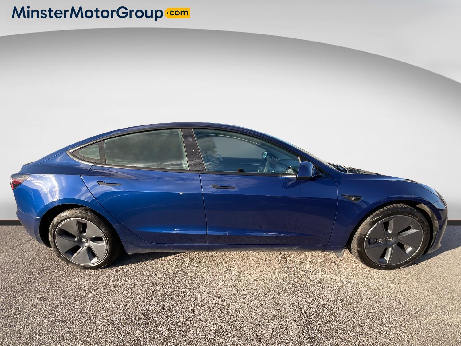 Tesla Model 3 - Image 2