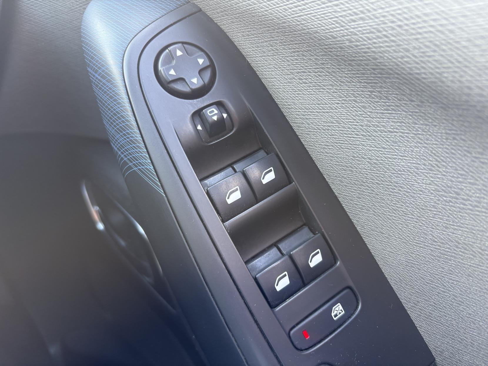 Citroen Grand C4 Picasso - Image 36