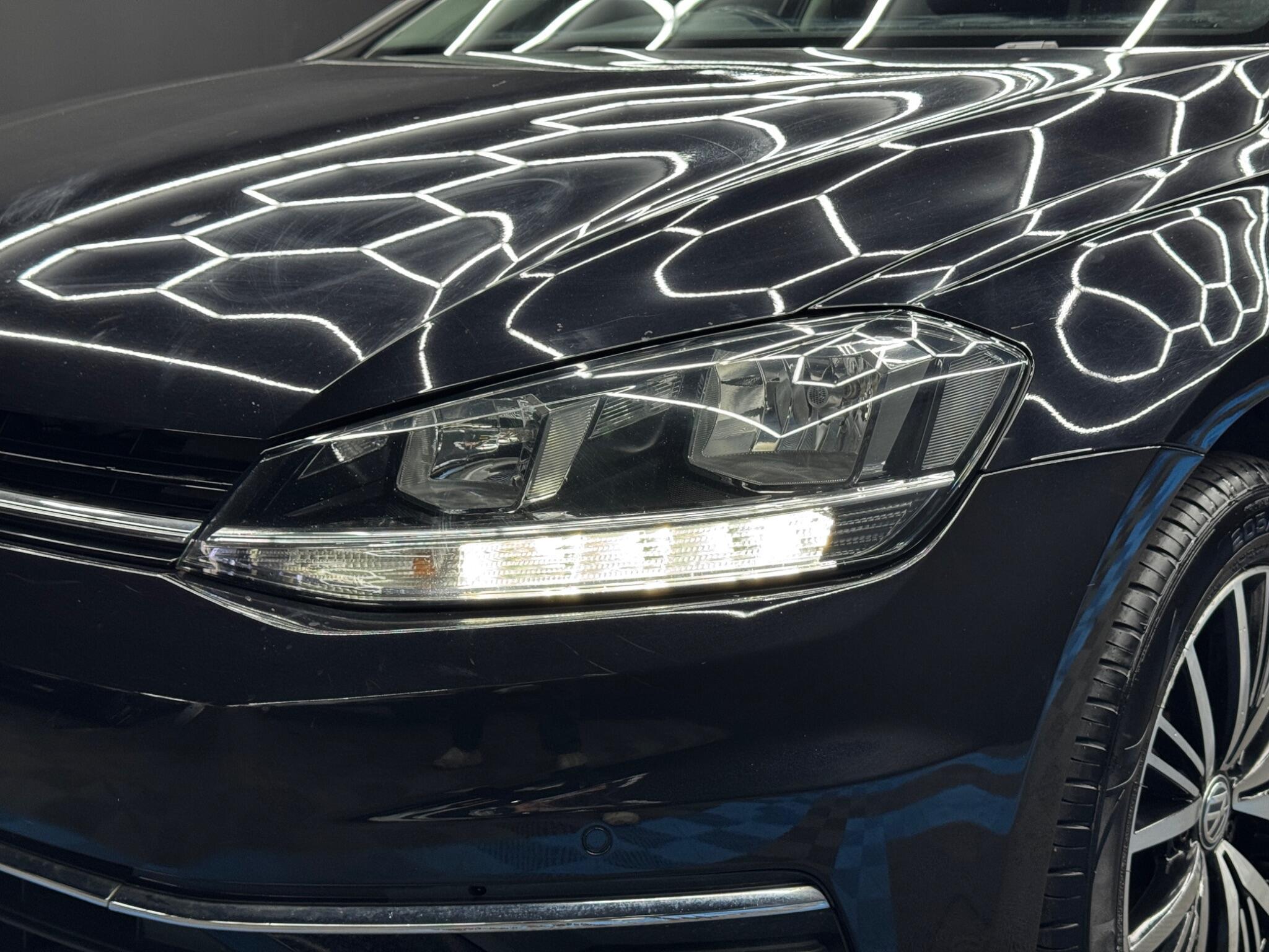 Volkswagen Golf - Image 43