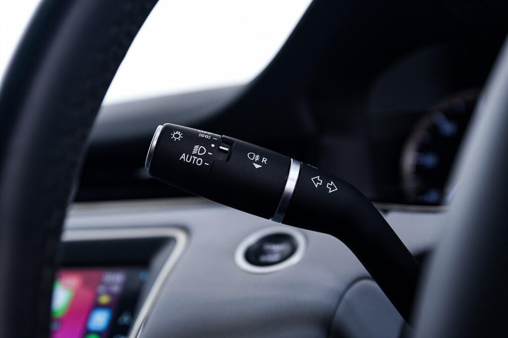 Land Rover Range Rover Evoque - Image 30