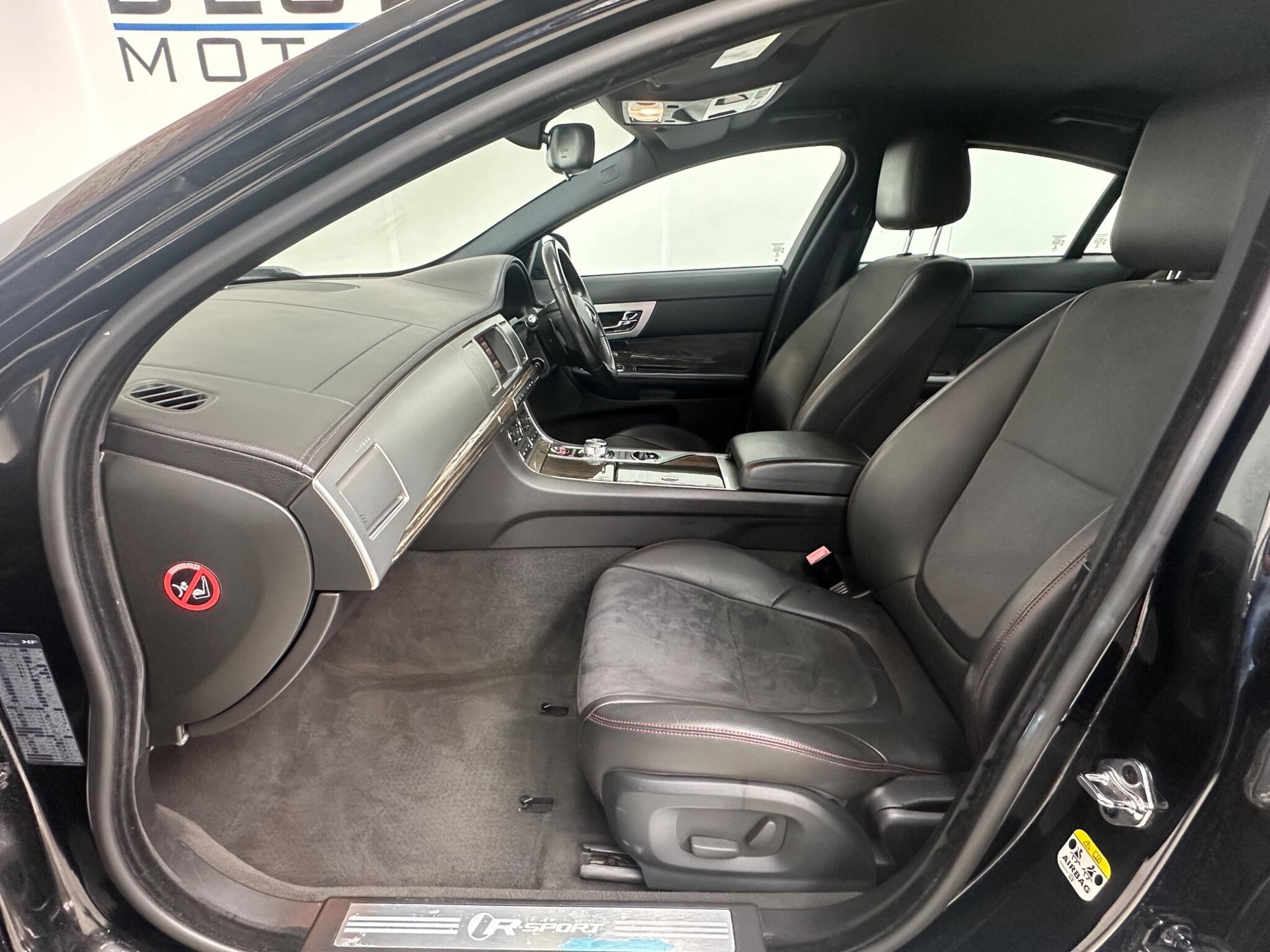 Jaguar XF - Image 10