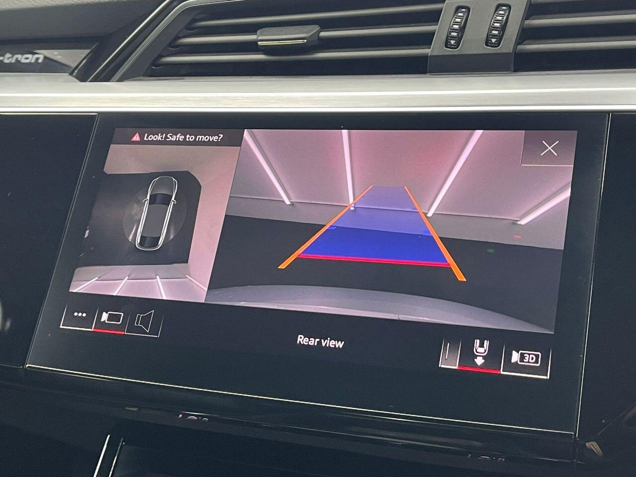 Audi E-Tron - Image 31