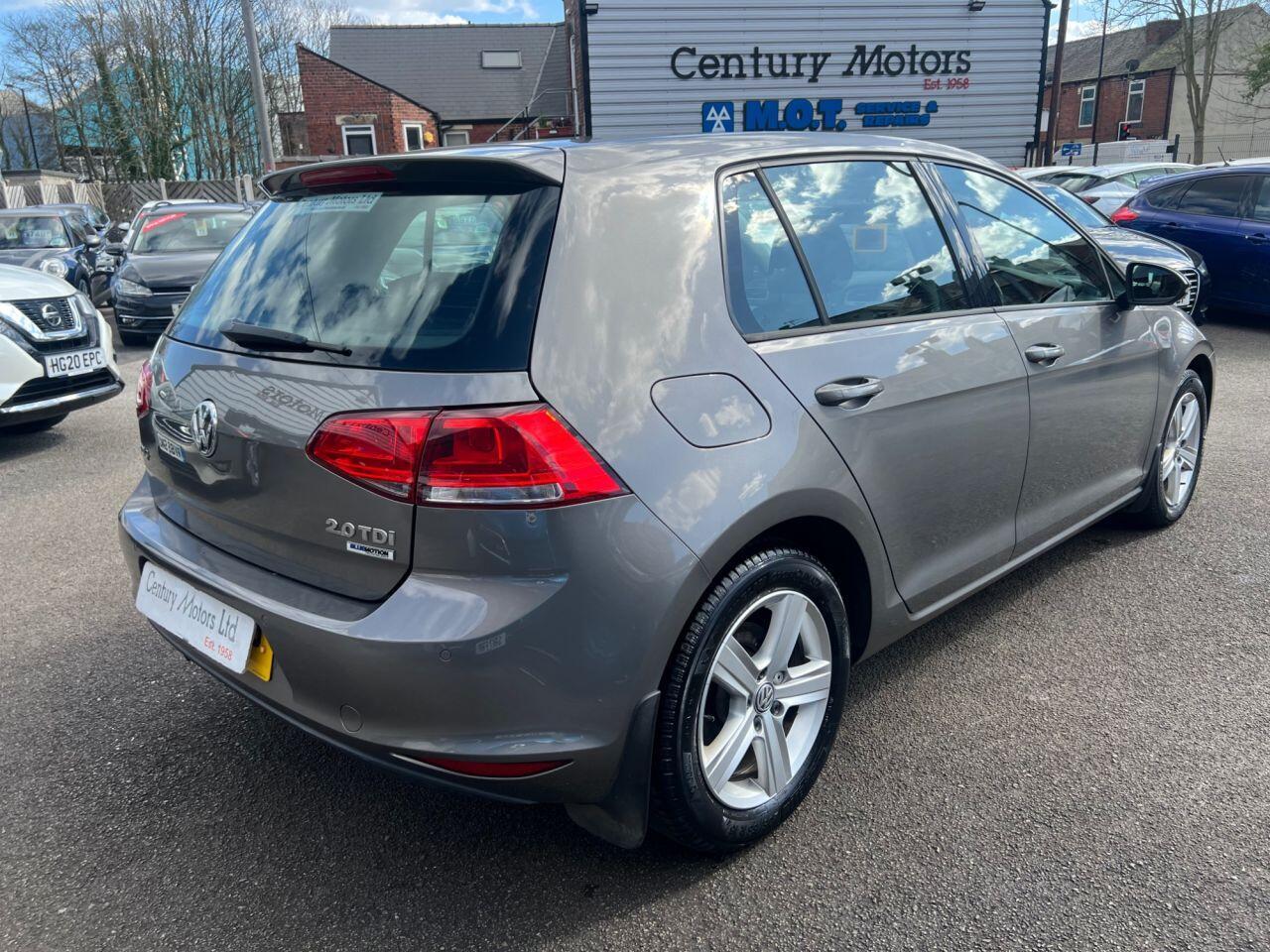 Volkswagen Golf - Image 5