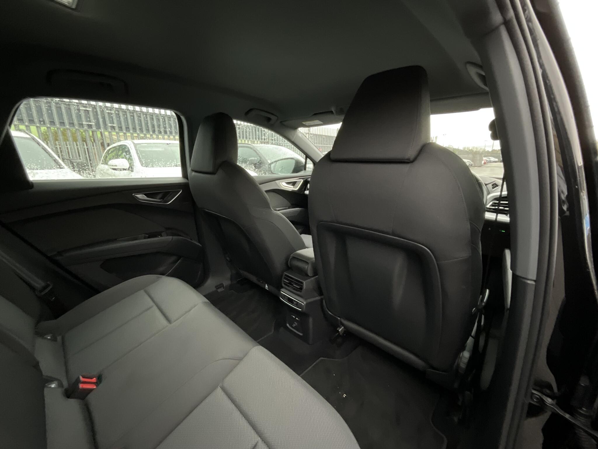 Audi Q4 E-Tron - Image 10