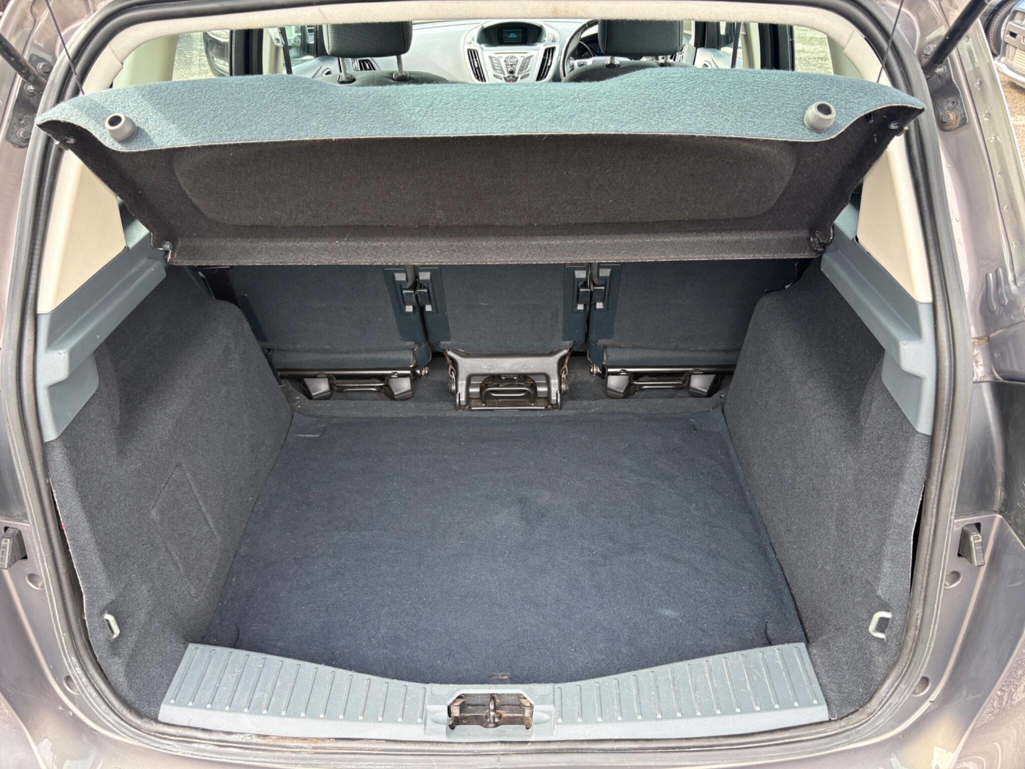 Ford C-MAX - Image 16