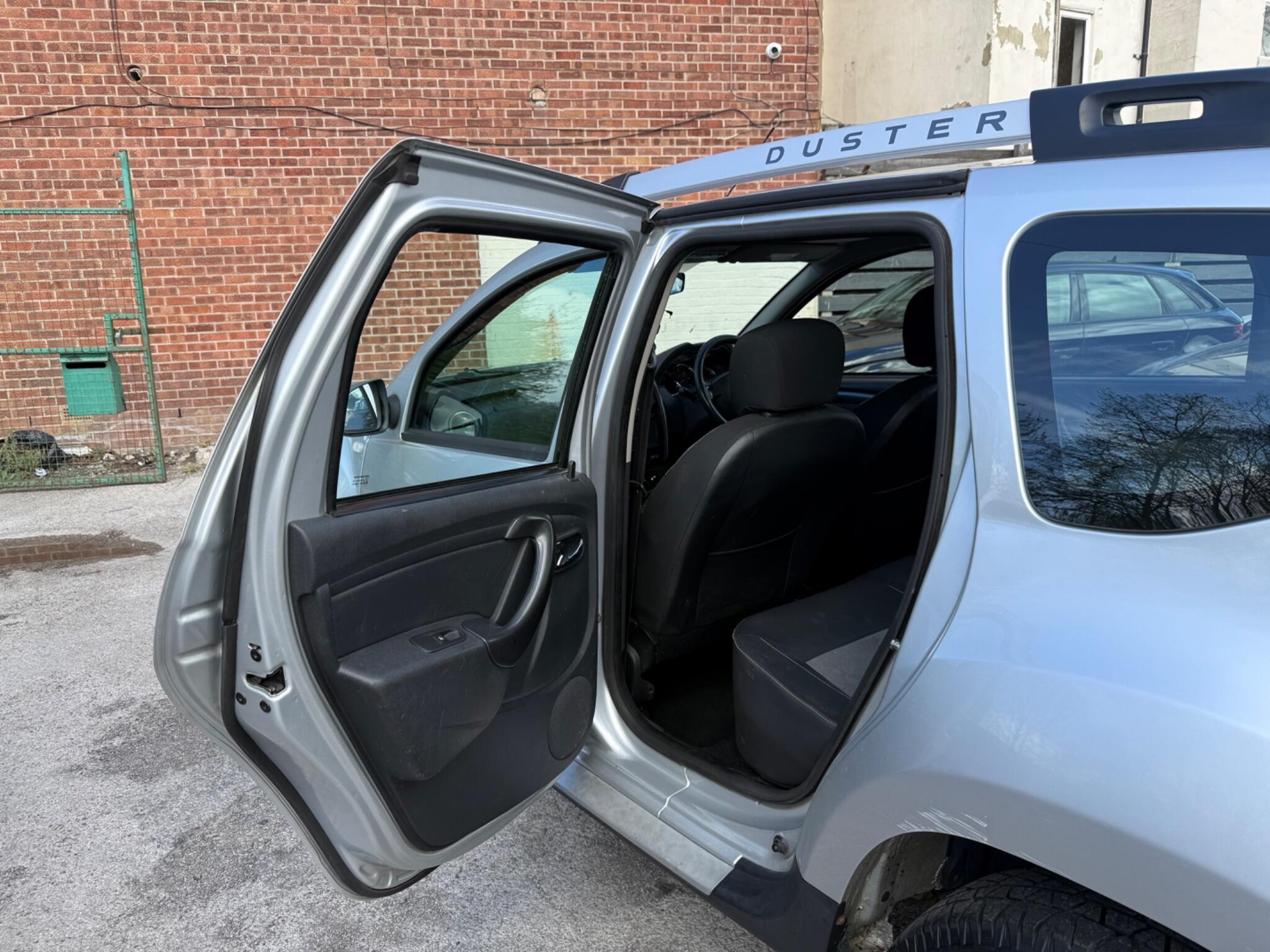 Dacia Duster - Image 28