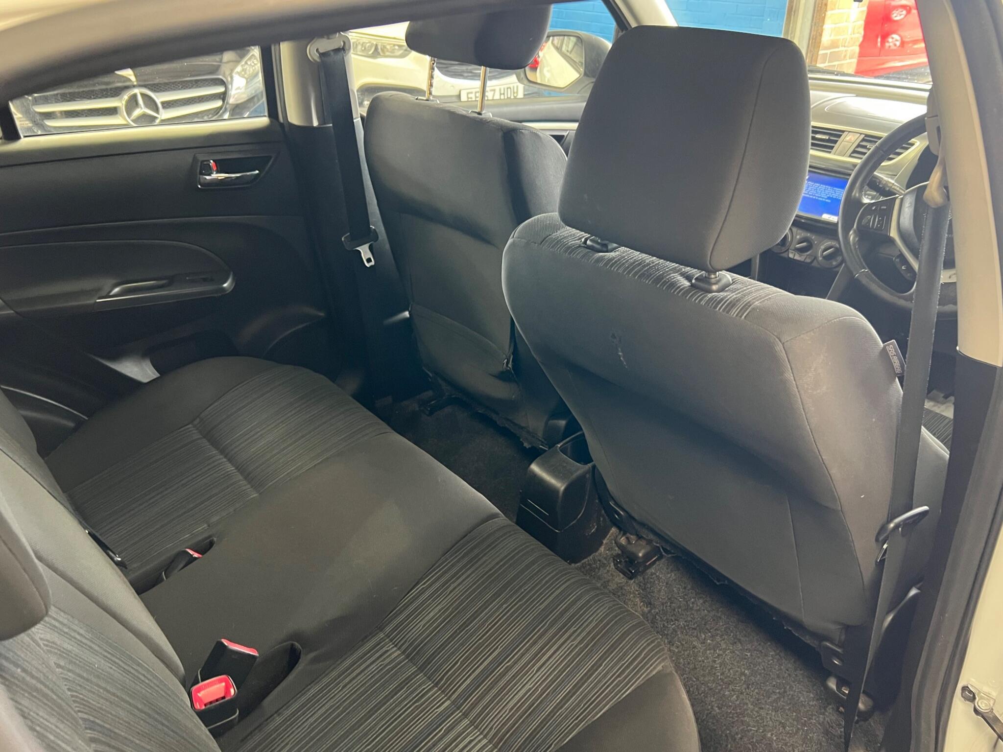 Suzuki Swift - Image 22