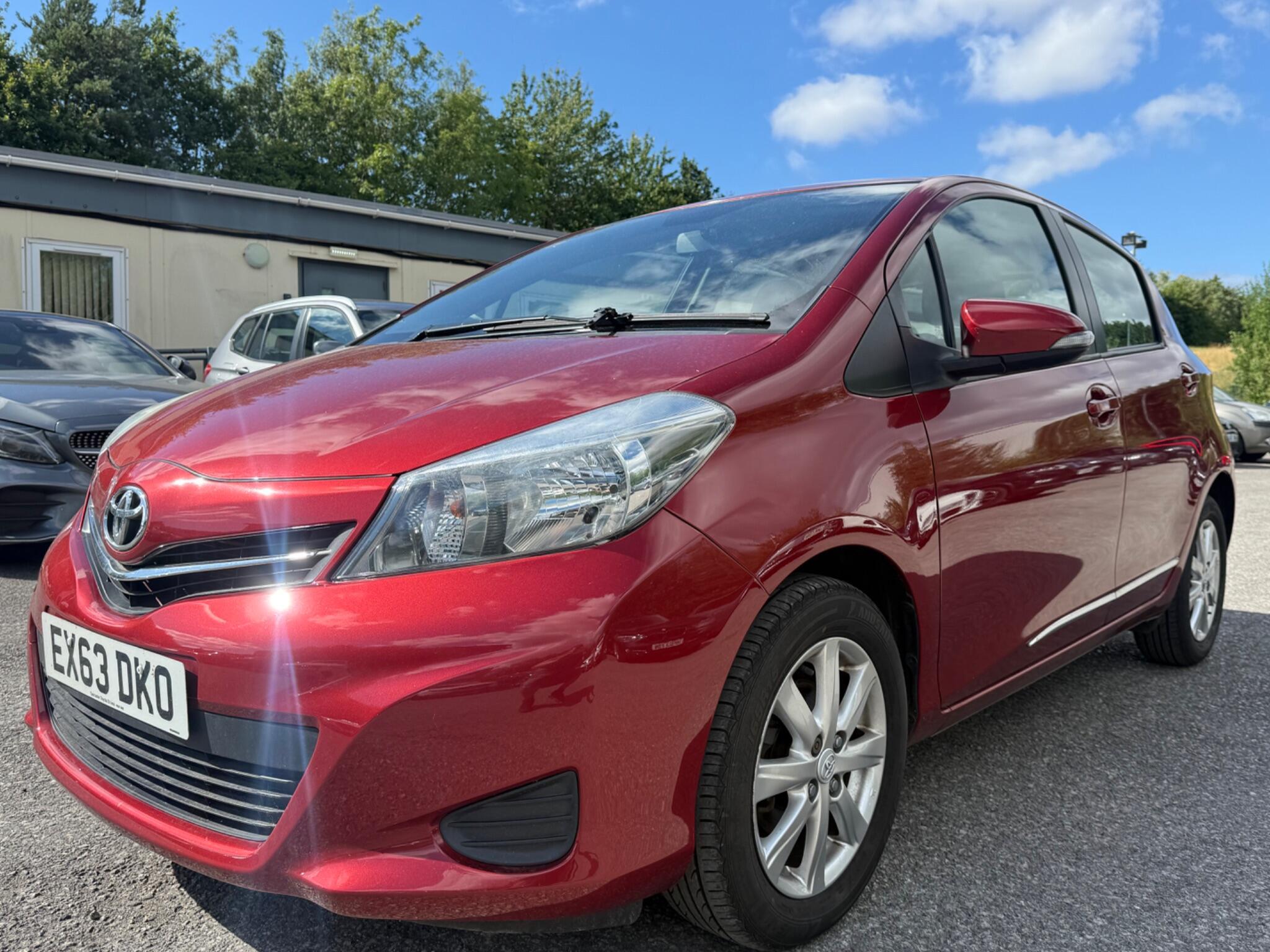Toyota Yaris - Image 9