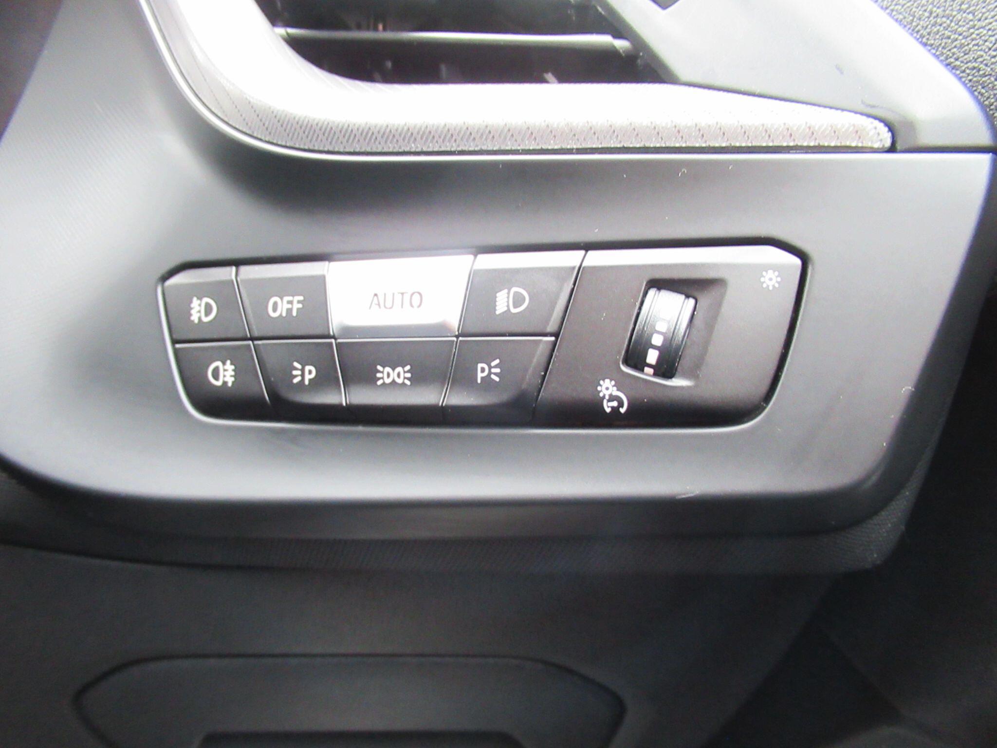 BMW 1 Series - Image 28