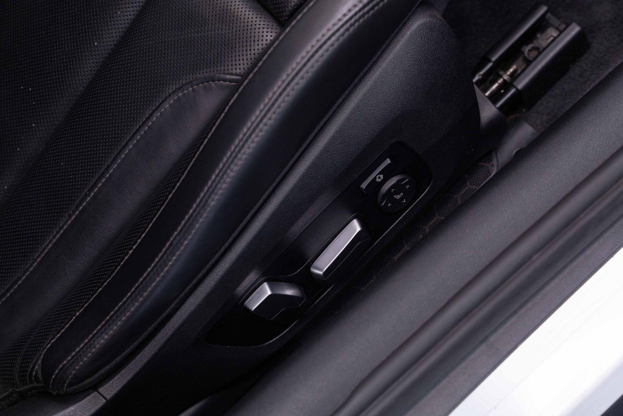 BMW 8 Series - Image 41