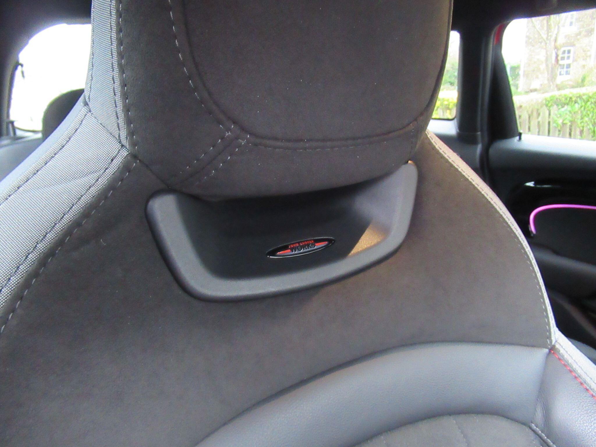 MINI Hatch - Image 25